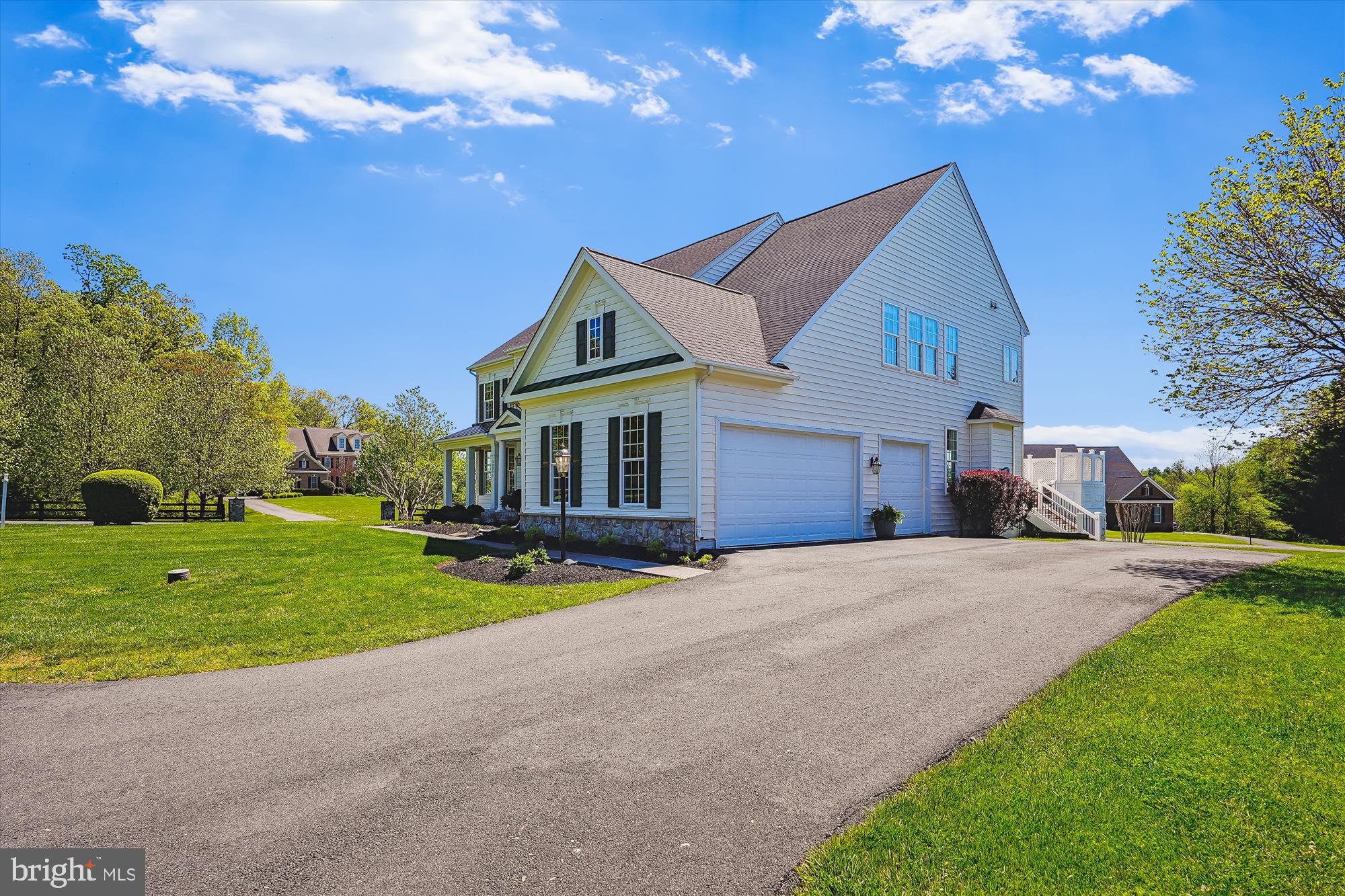 OAK KNOLL HAMLET - Residential