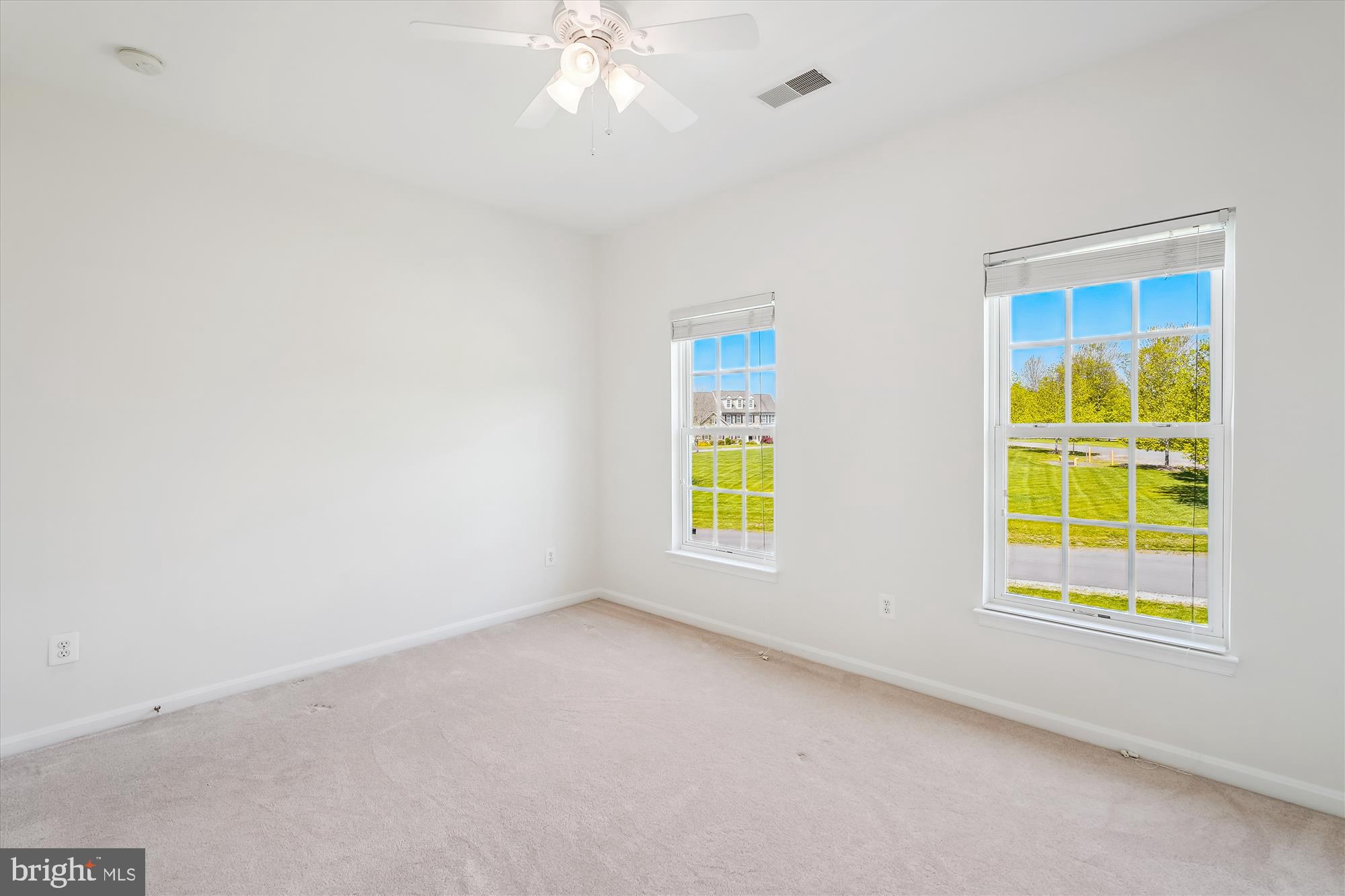 OAK KNOLL HAMLET - Residential