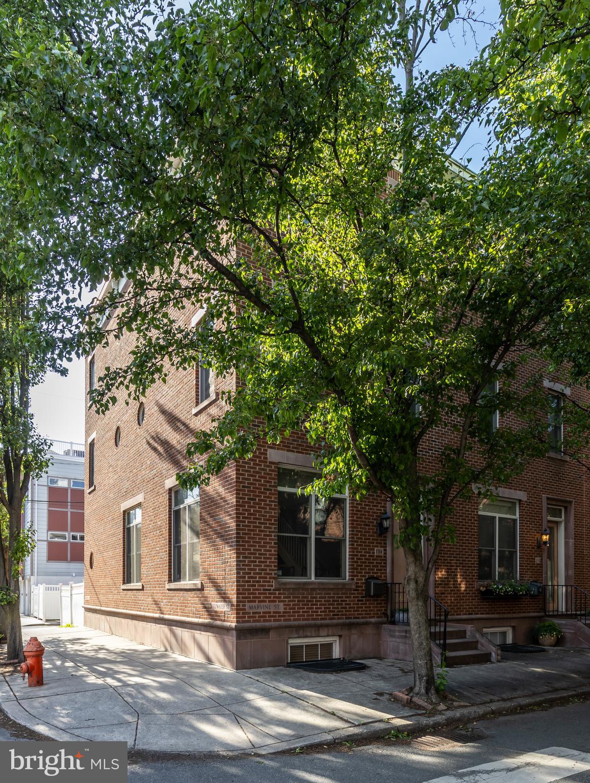 BELLA VISTA - Residential