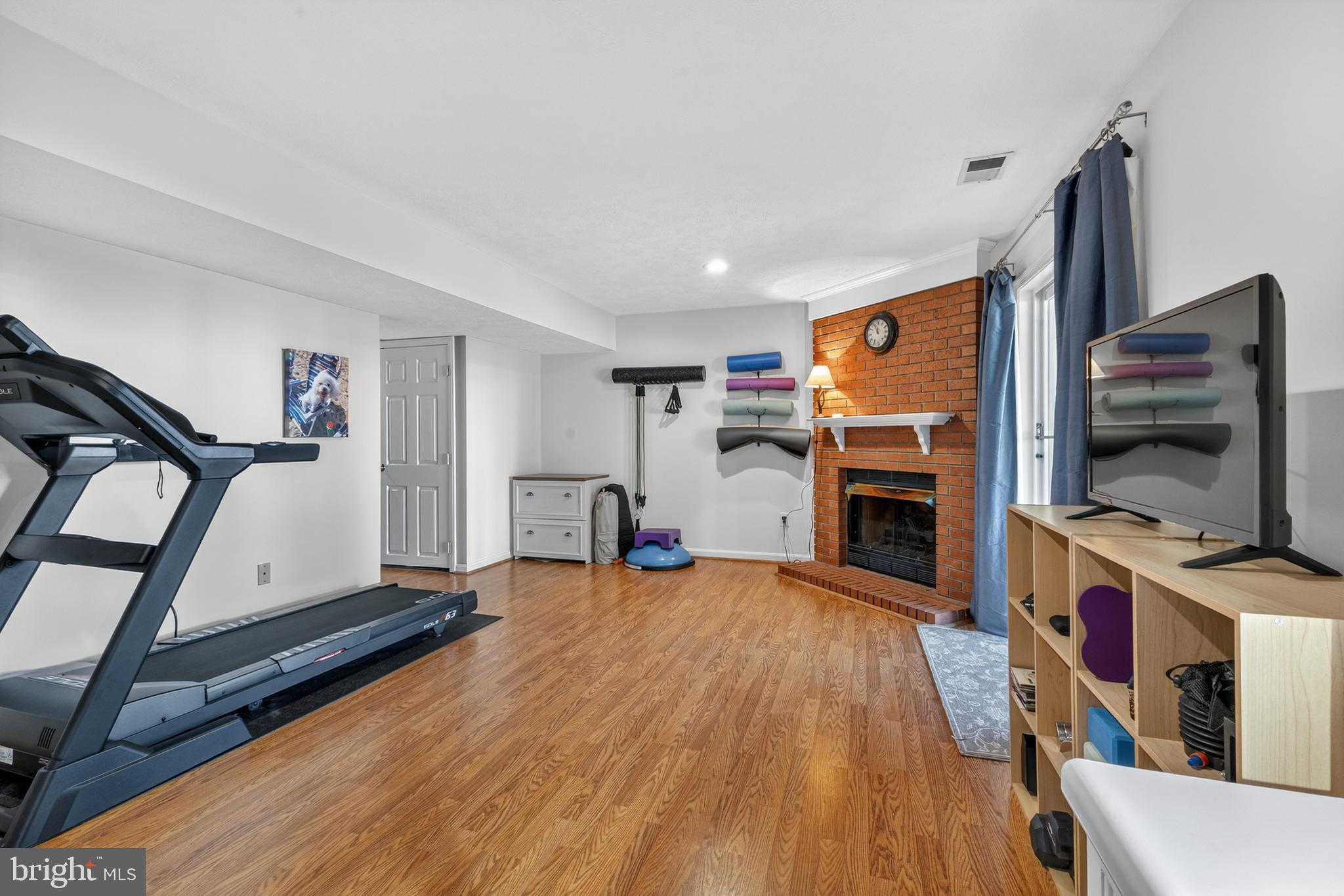 ENGLEWOOD MEWS - Residential