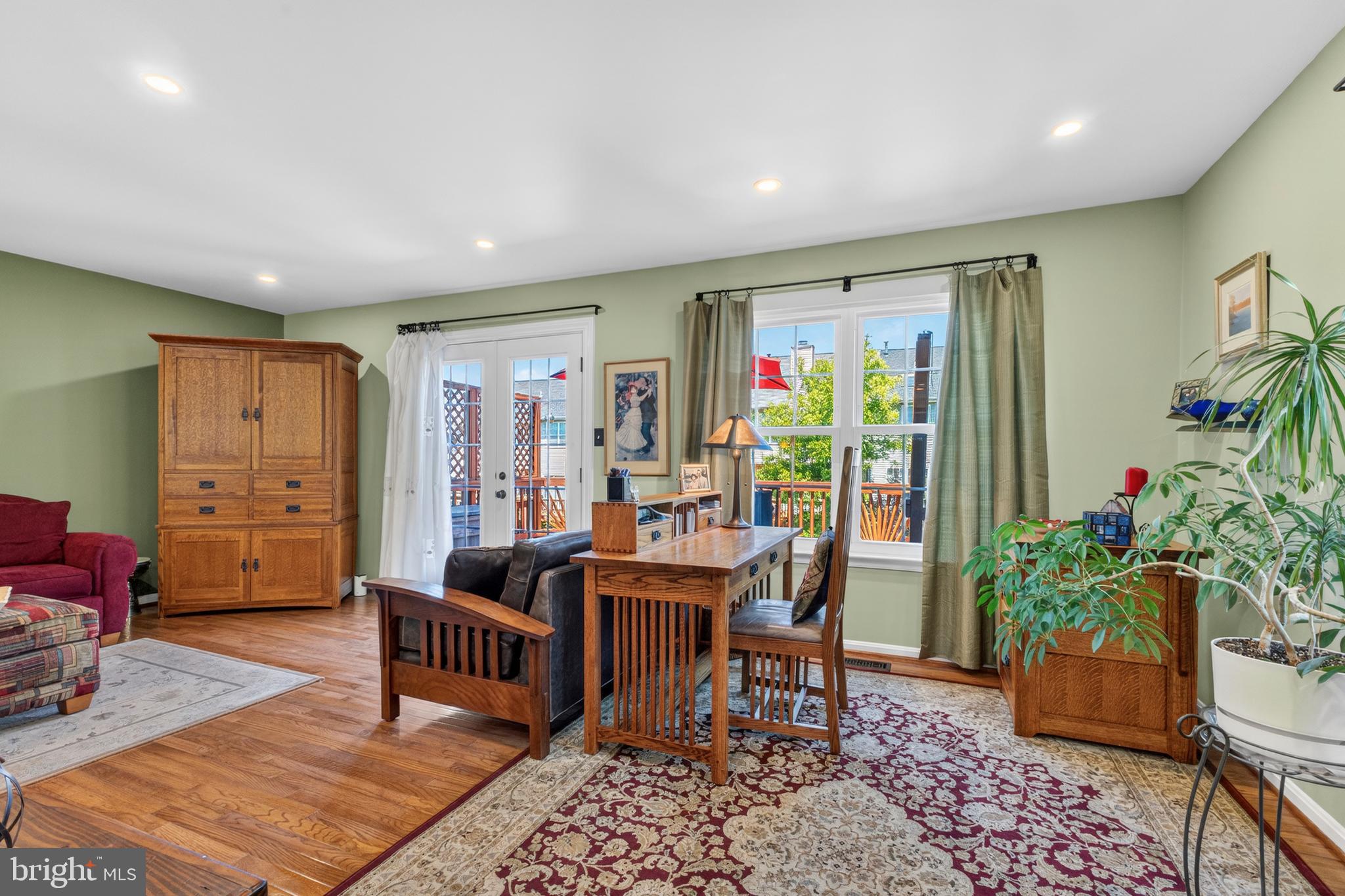 ENGLEWOOD MEWS - Residential