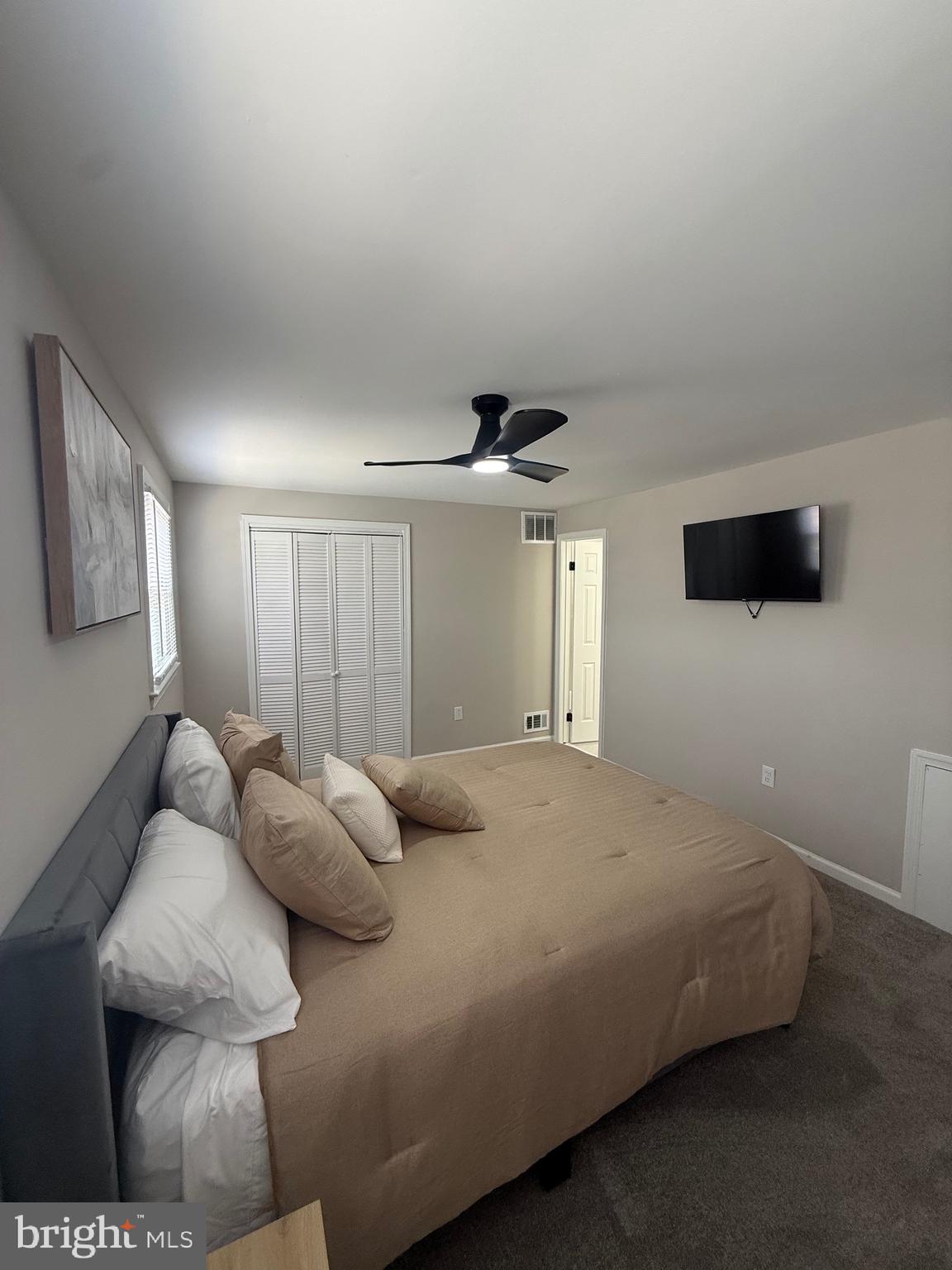 PINEWOOD HILL - Residential