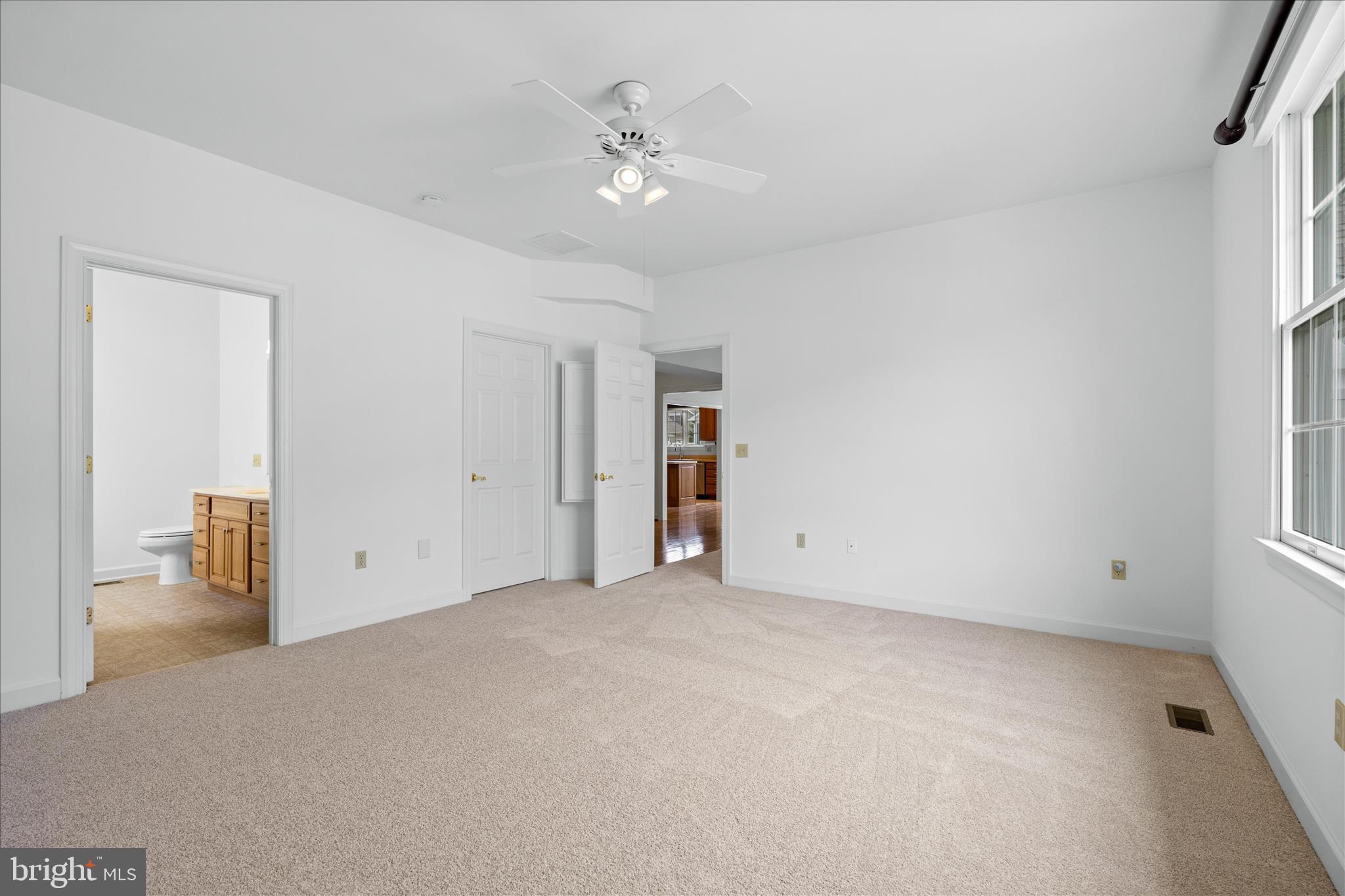 FOXFIELD AT MIDDLETOWN - Residential