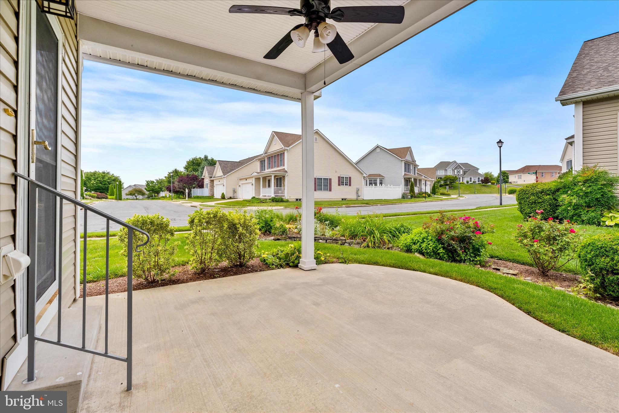 FOXFIELD AT MIDDLETOWN - Residential