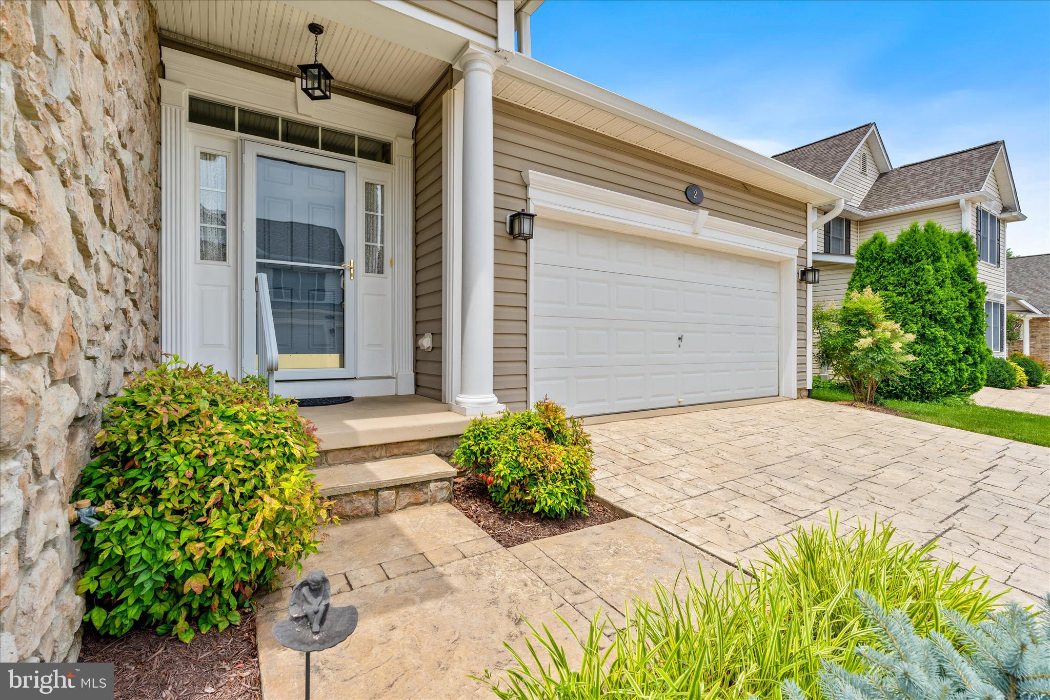 FOXFIELD AT MIDDLETOWN - Residential