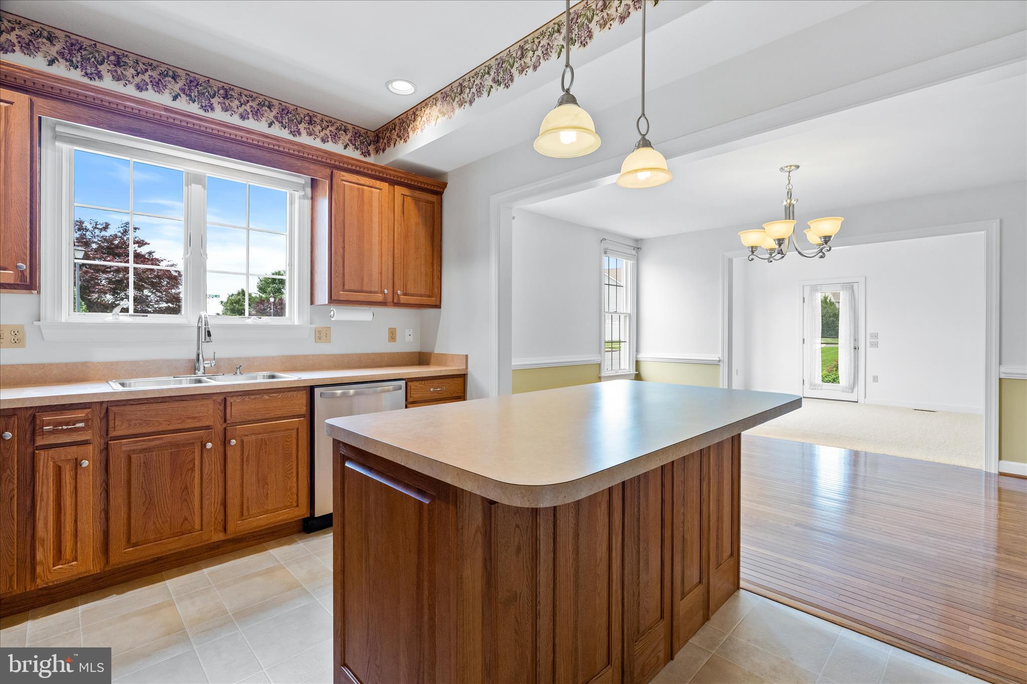 FOXFIELD AT MIDDLETOWN - Residential