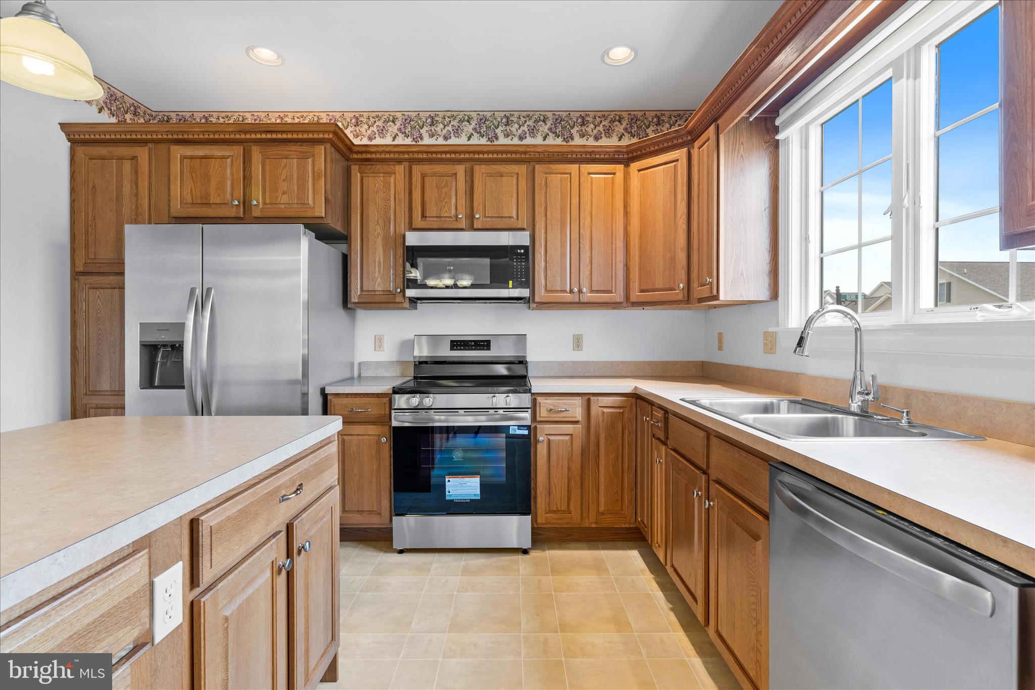 FOXFIELD AT MIDDLETOWN - Residential