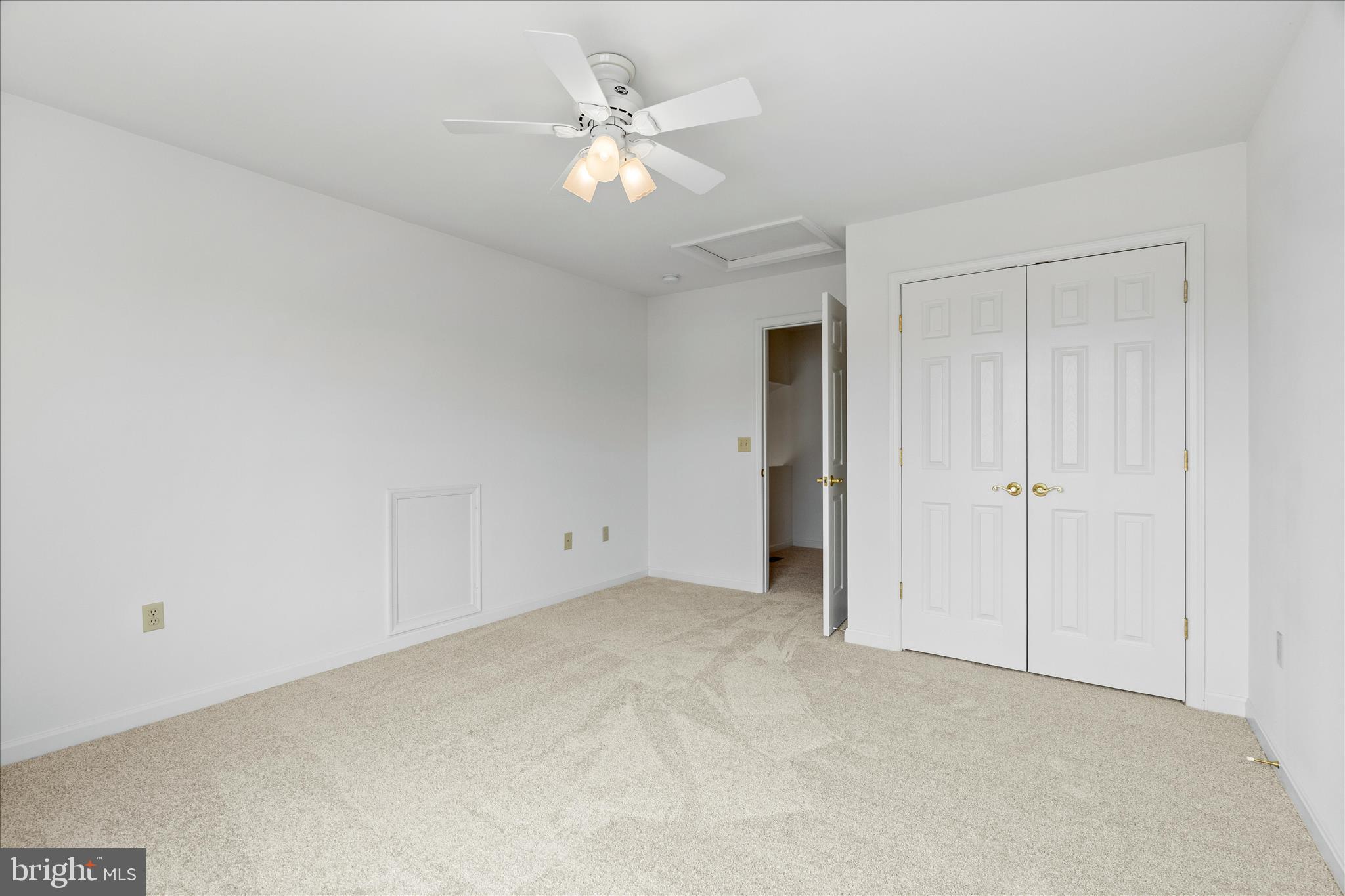 FOXFIELD AT MIDDLETOWN - Residential