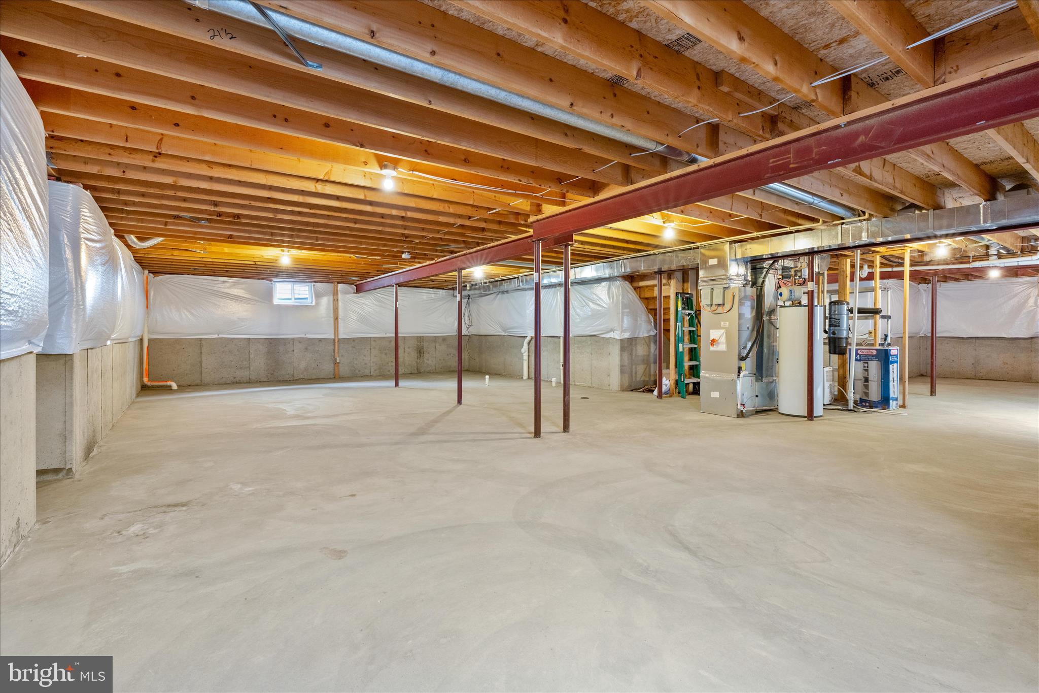 FOXFIELD AT MIDDLETOWN - Residential