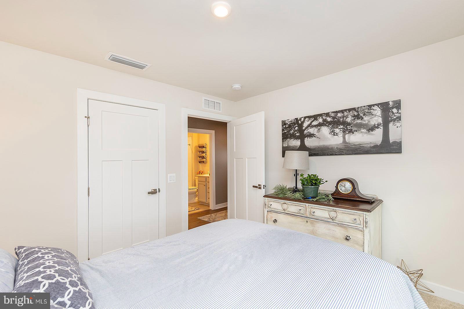 SOUTH BROOK - Residential