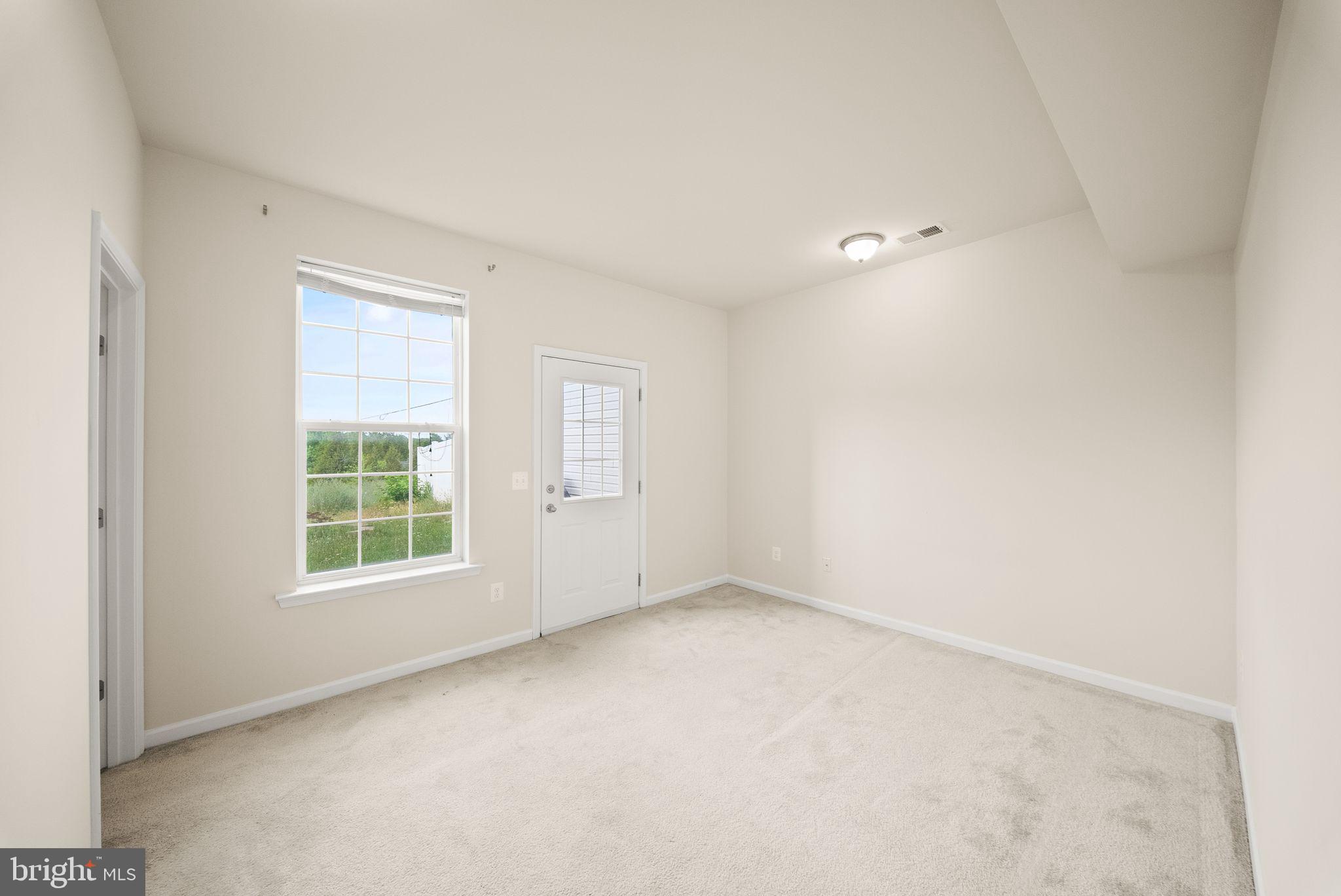 THE TOWNES AT TASKER - Residential