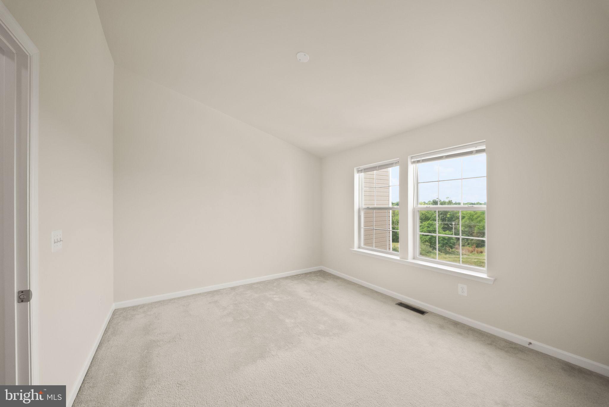 THE TOWNES AT TASKER - Residential
