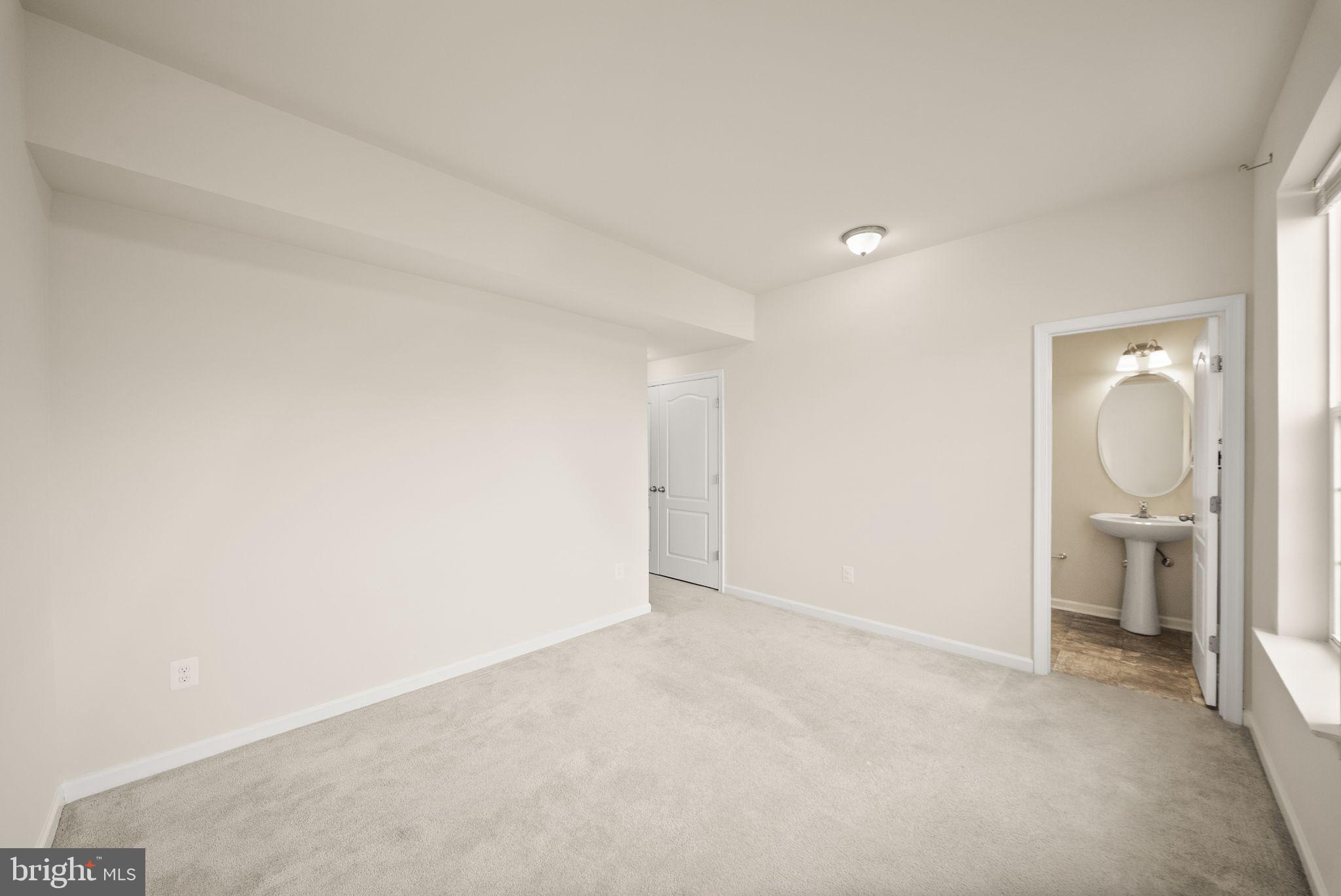 THE TOWNES AT TASKER - Residential