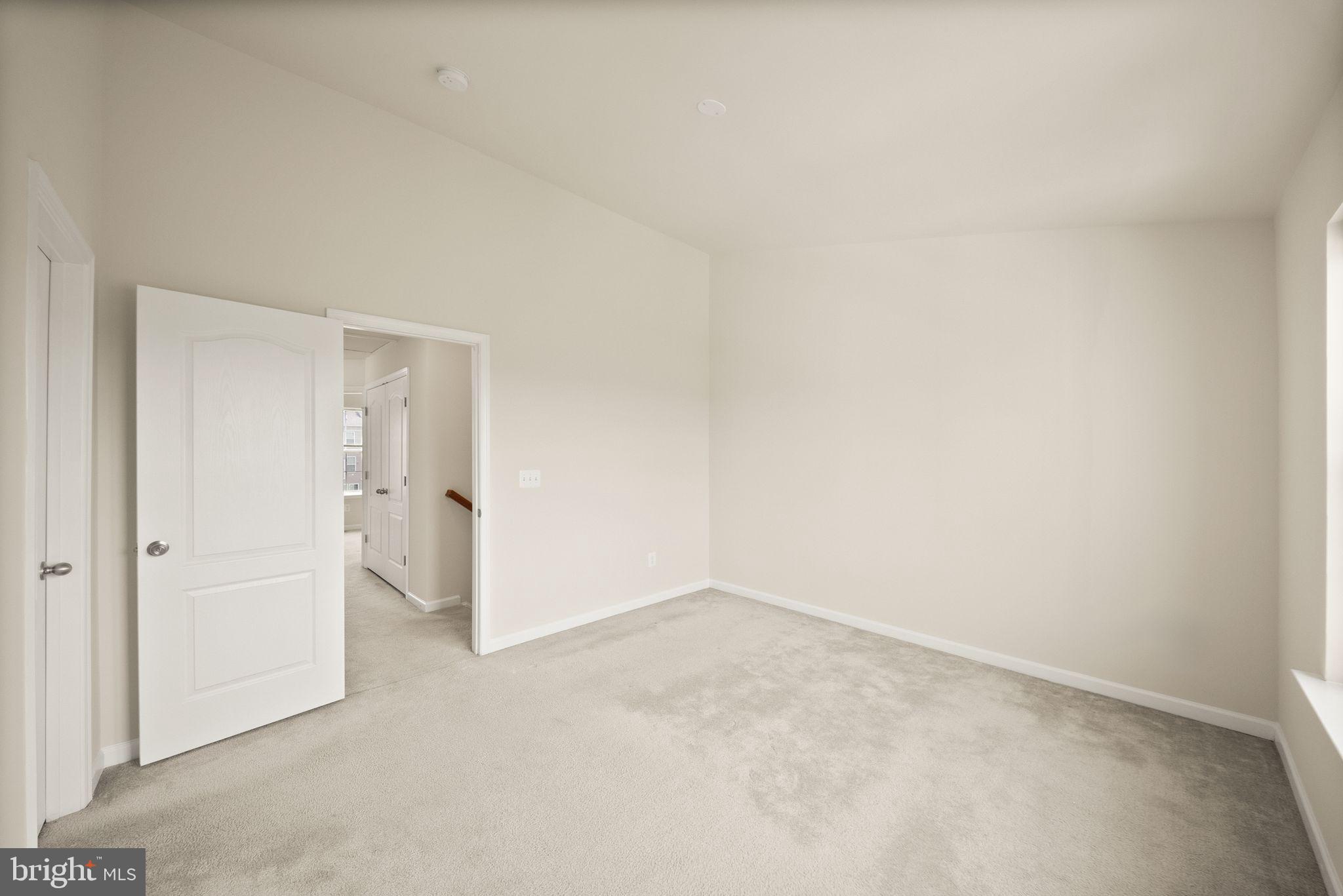 THE TOWNES AT TASKER - Residential