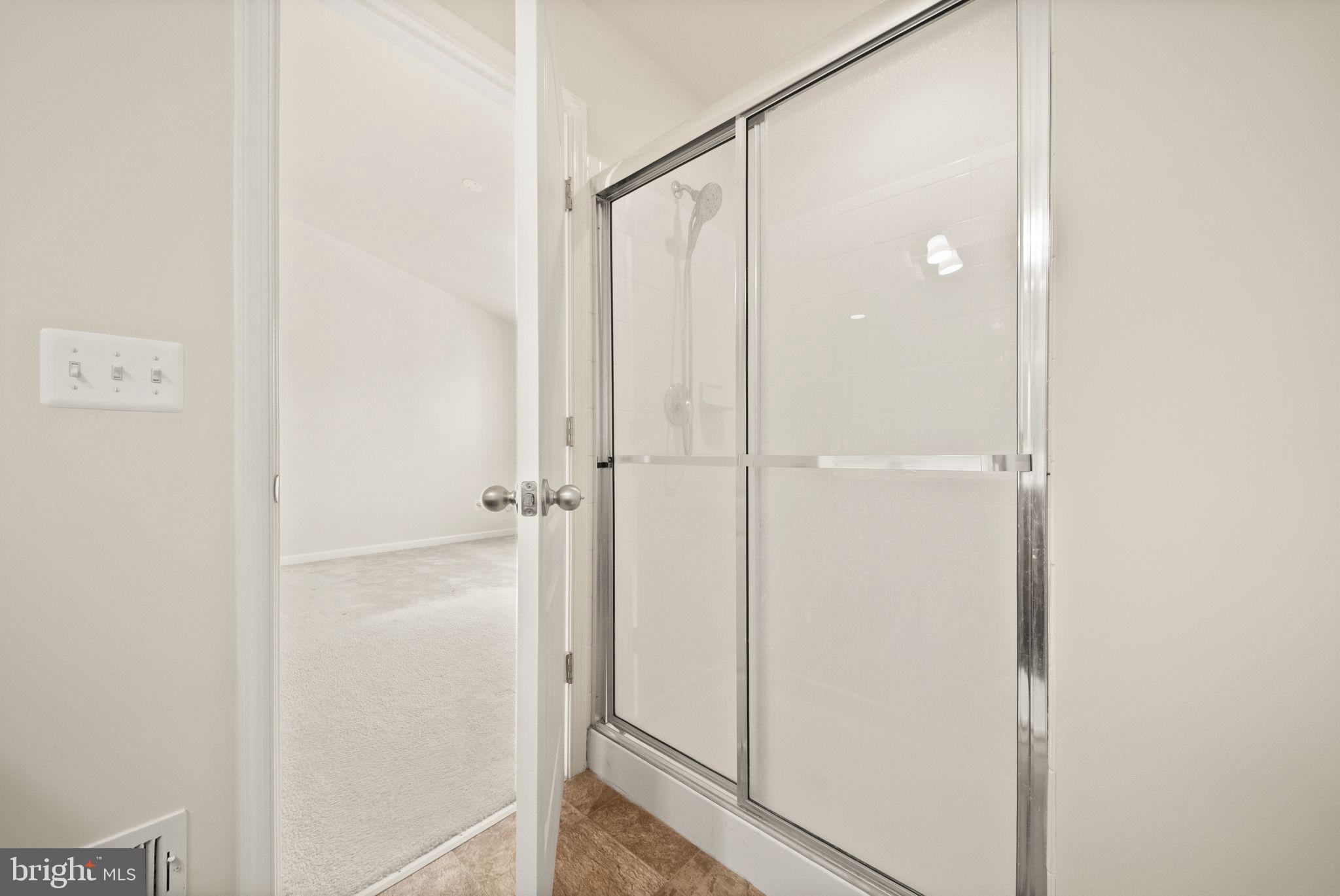 THE TOWNES AT TASKER - Residential