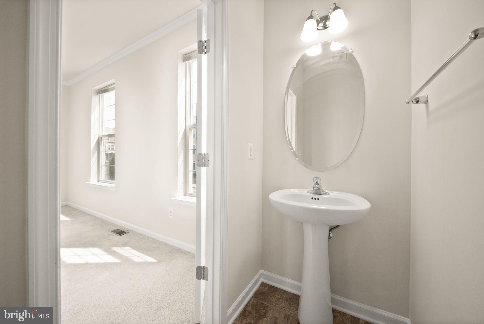 THE TOWNES AT TASKER - Residential