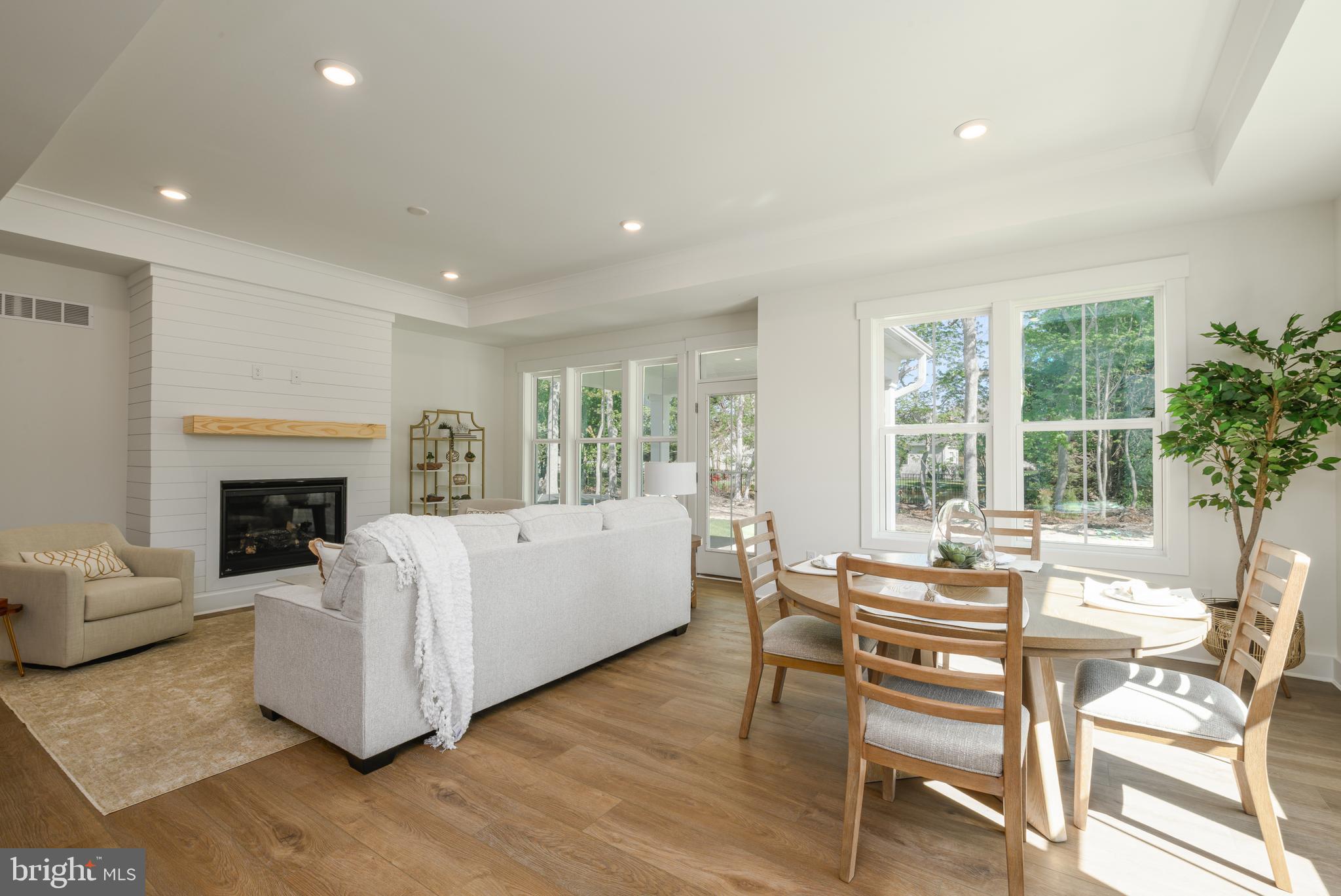 THE KNOLL AT IRONS LANE - Residential