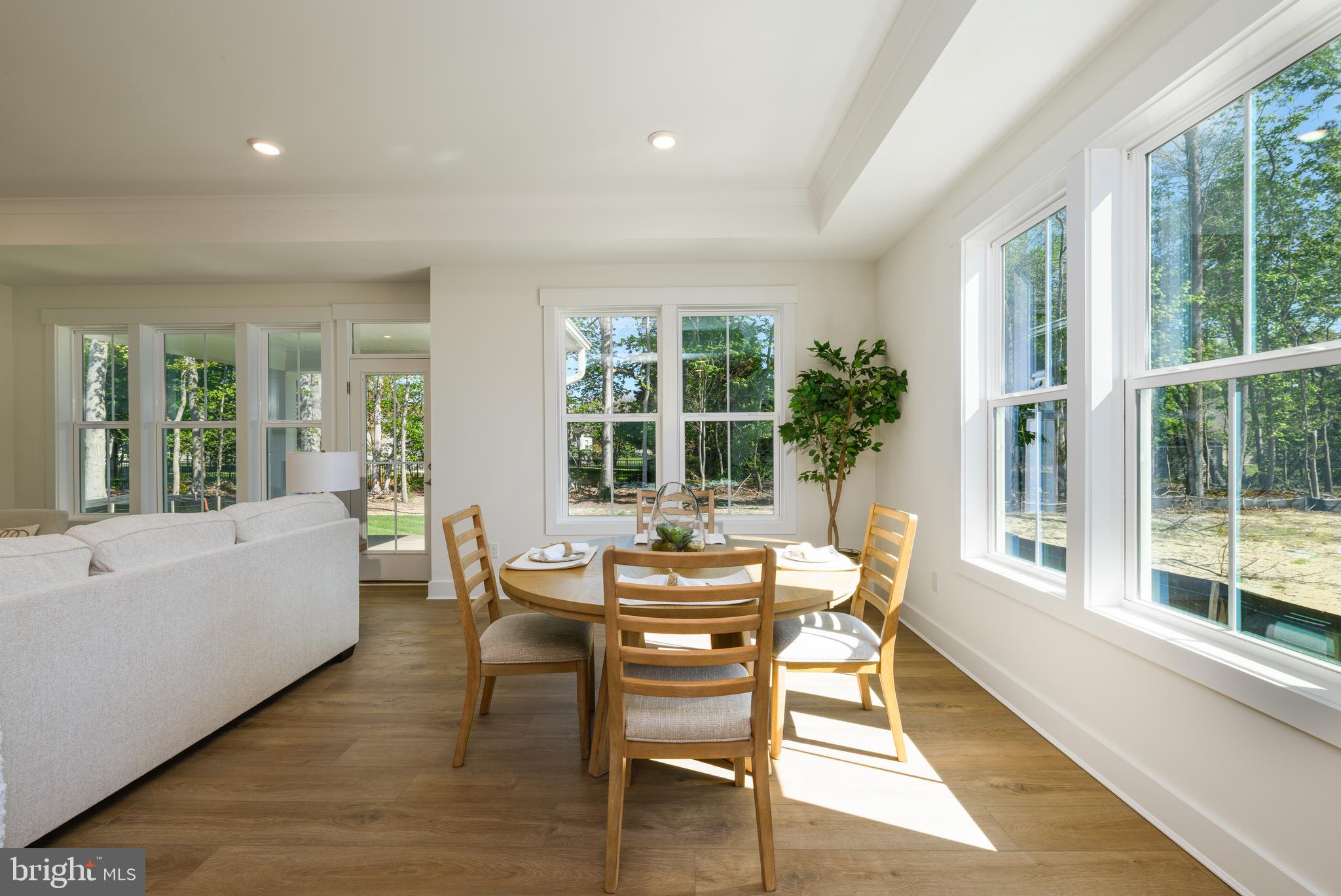 THE KNOLL AT IRONS LANE - Residential