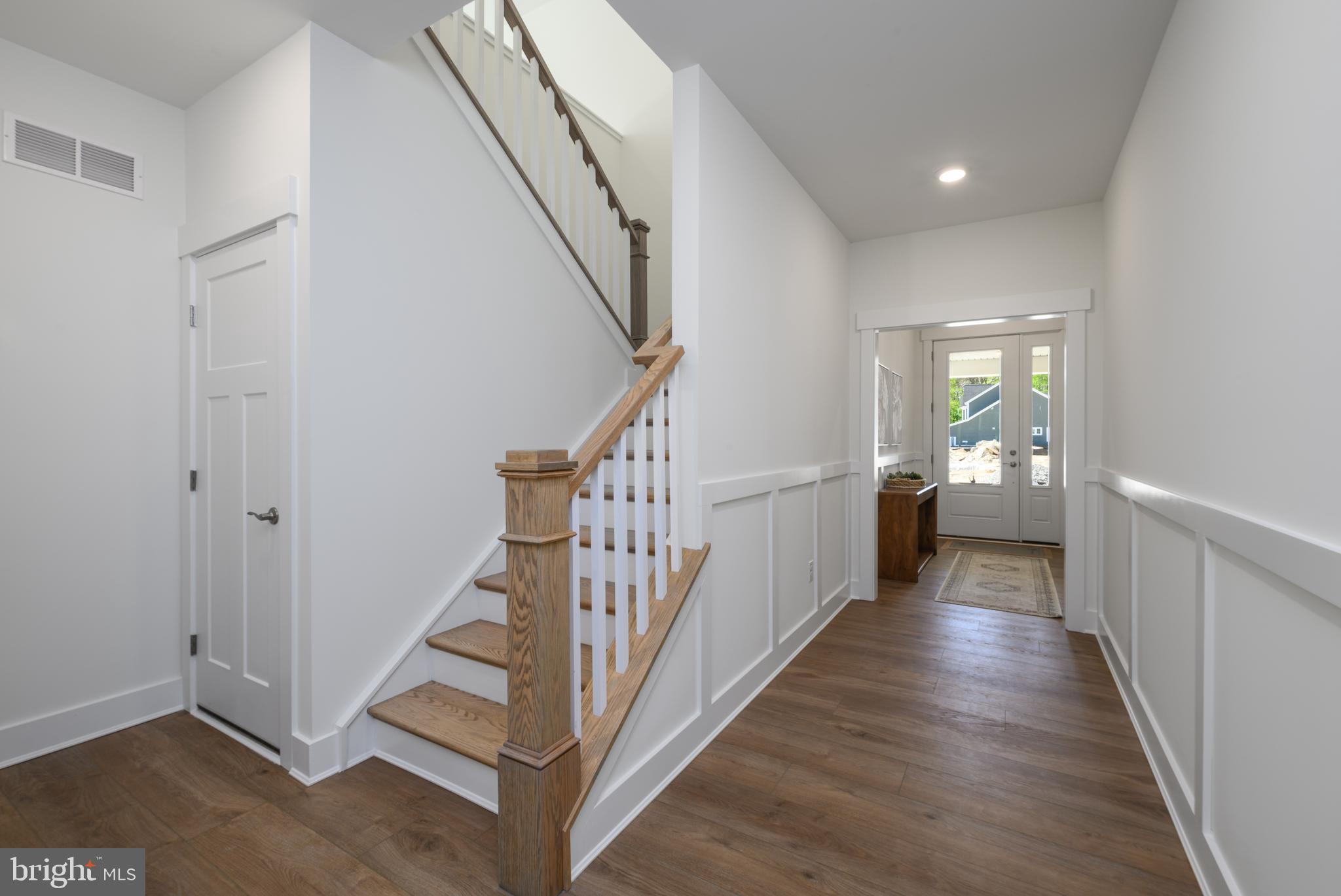 THE KNOLL AT IRONS LANE - Residential