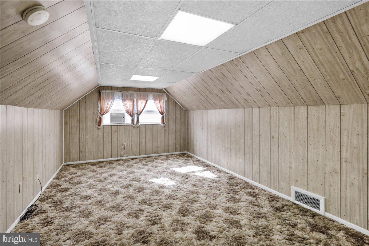 WHITFIELD - Residential