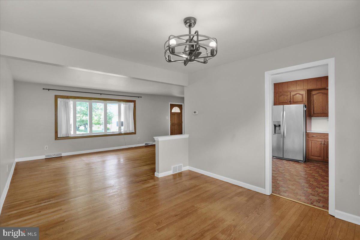 WHITFIELD - Residential