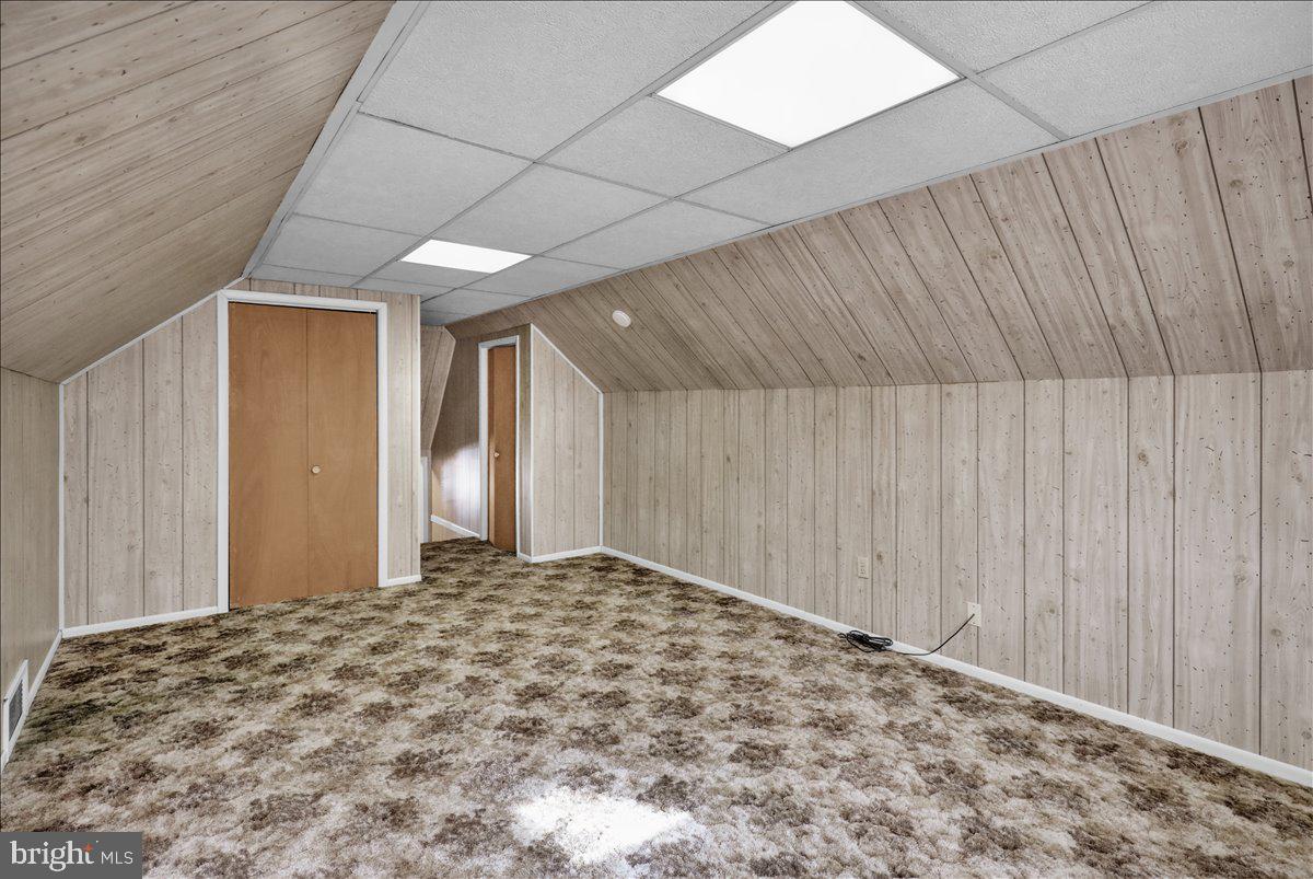 WHITFIELD - Residential