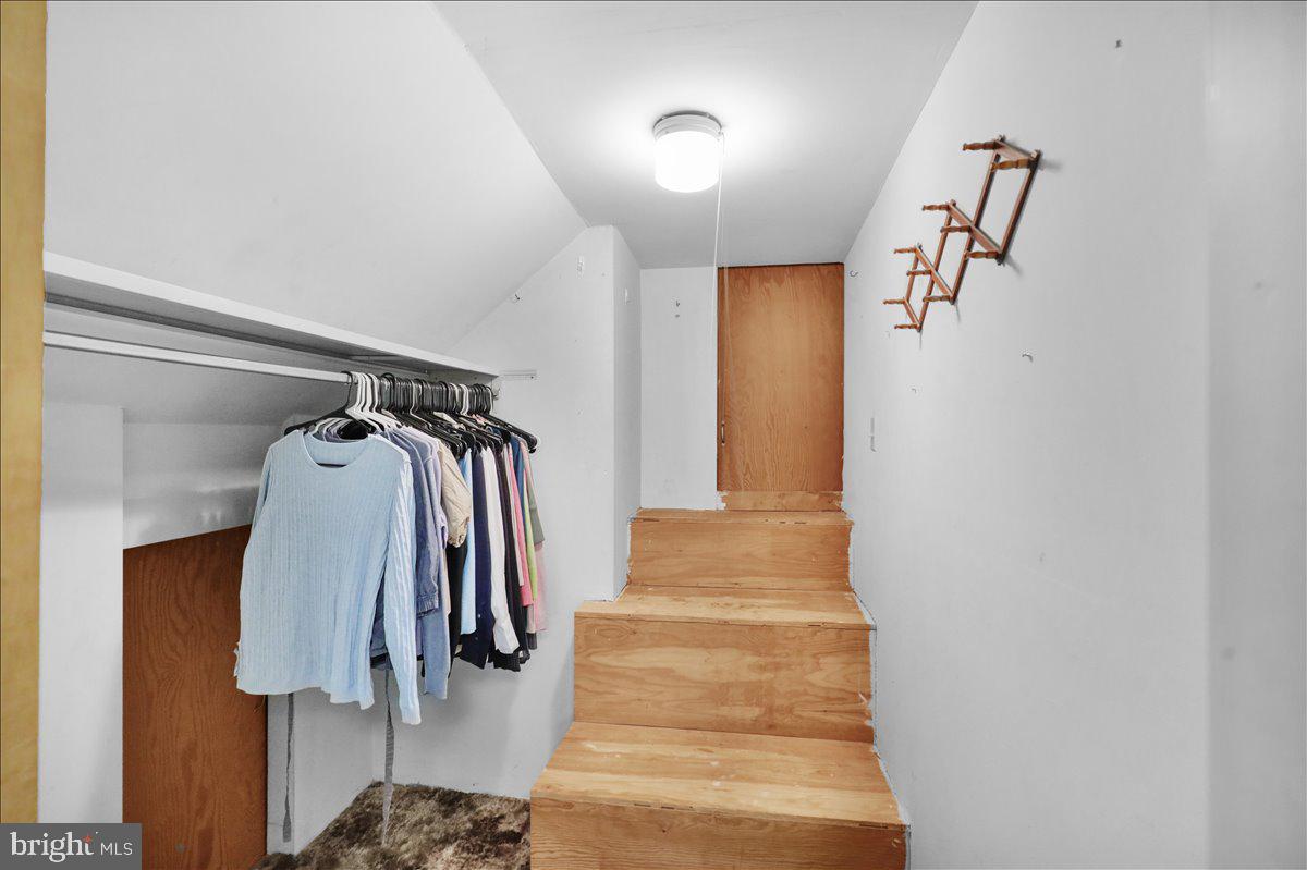 WHITFIELD - Residential