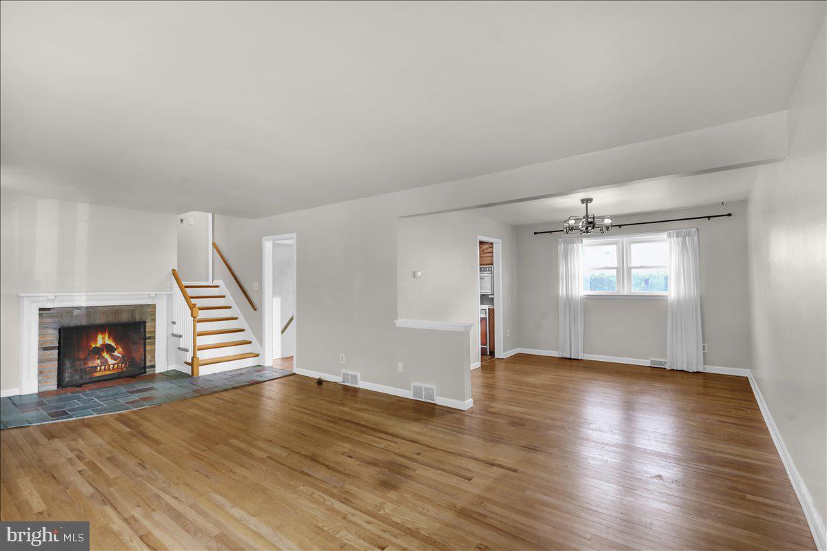 WHITFIELD - Residential