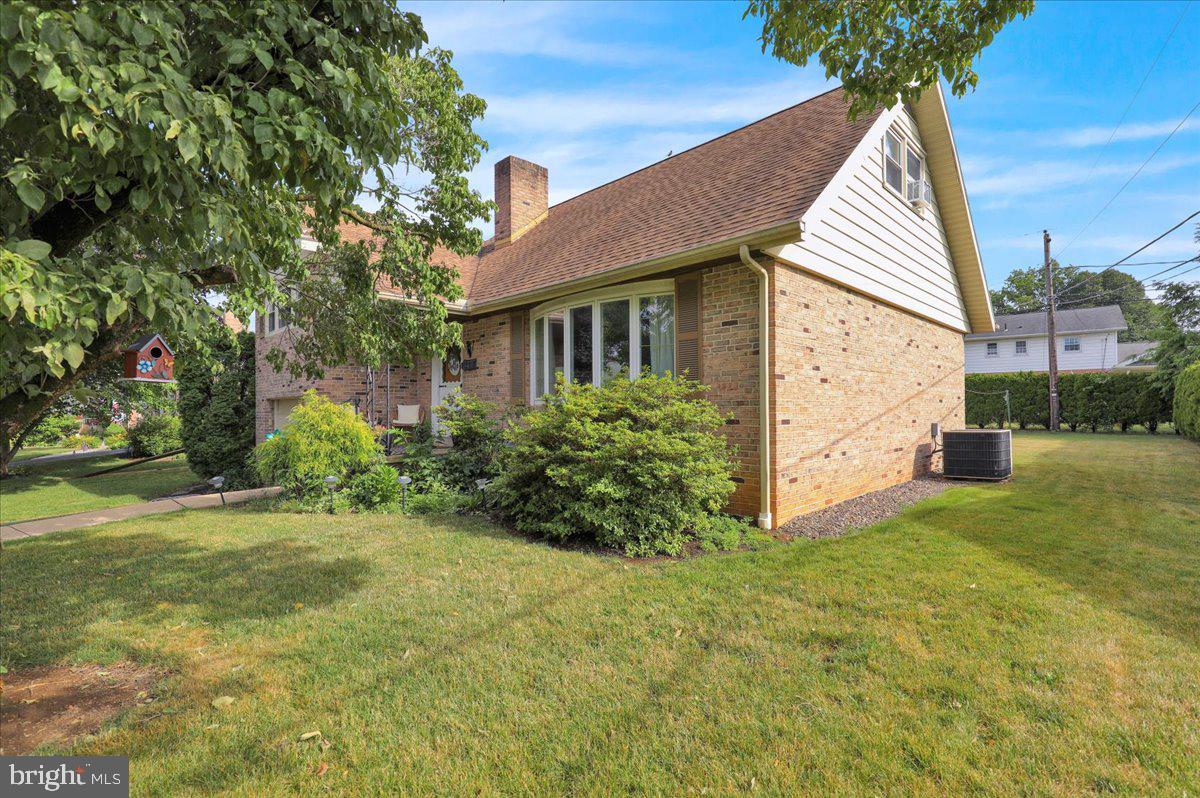 WHITFIELD - Residential