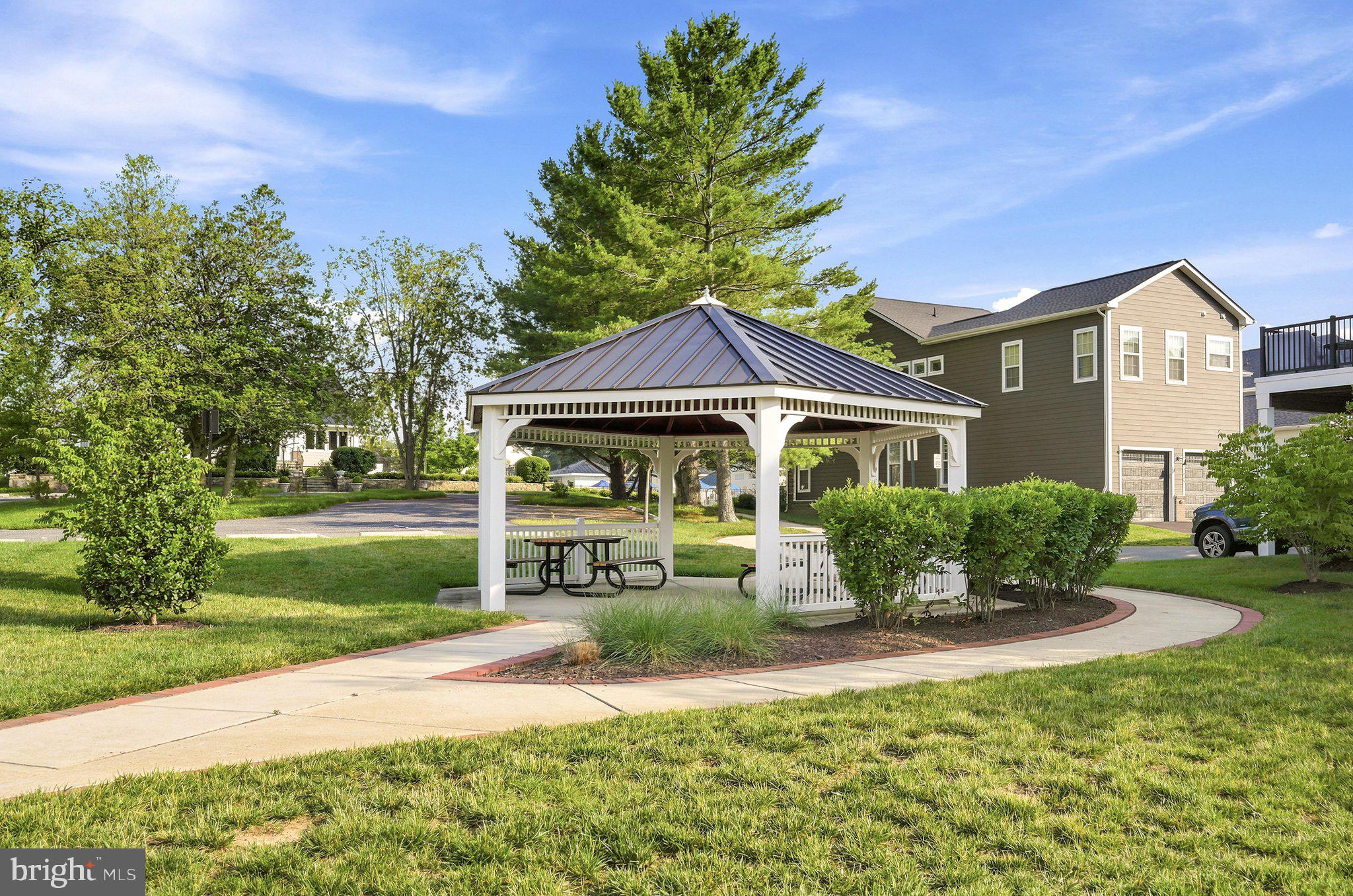 HERITAGE AT MARSHALL - Residential