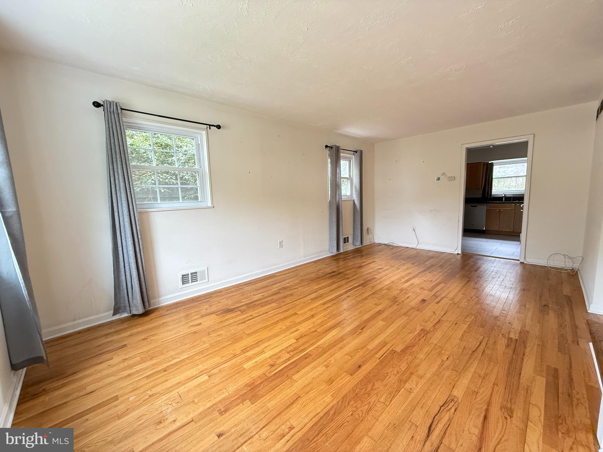 ANNALANE TERRACE - Residential Lease