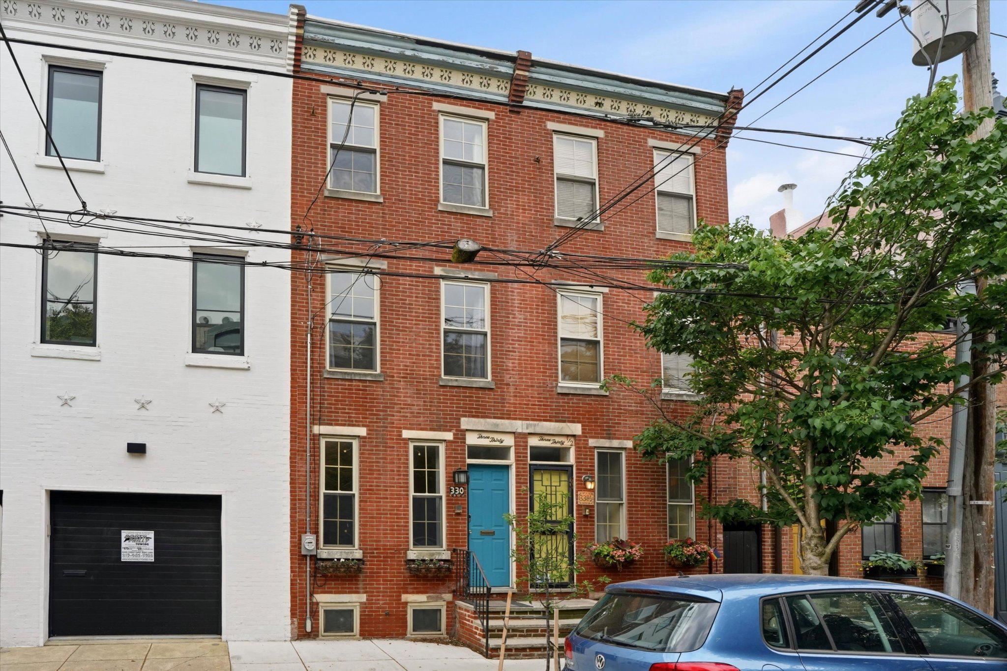 QUEEN VILLAGE - Residential