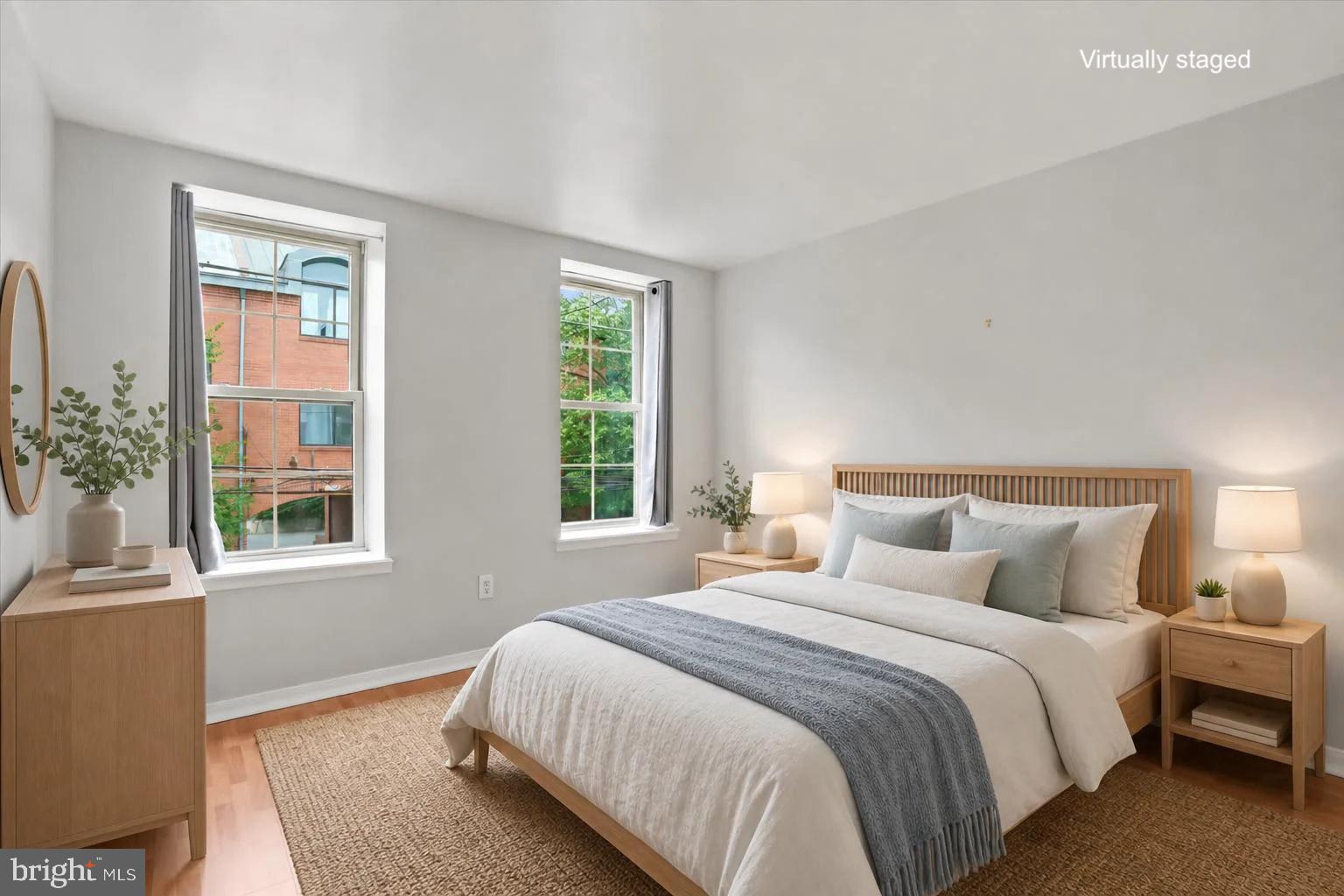 QUEEN VILLAGE - Residential