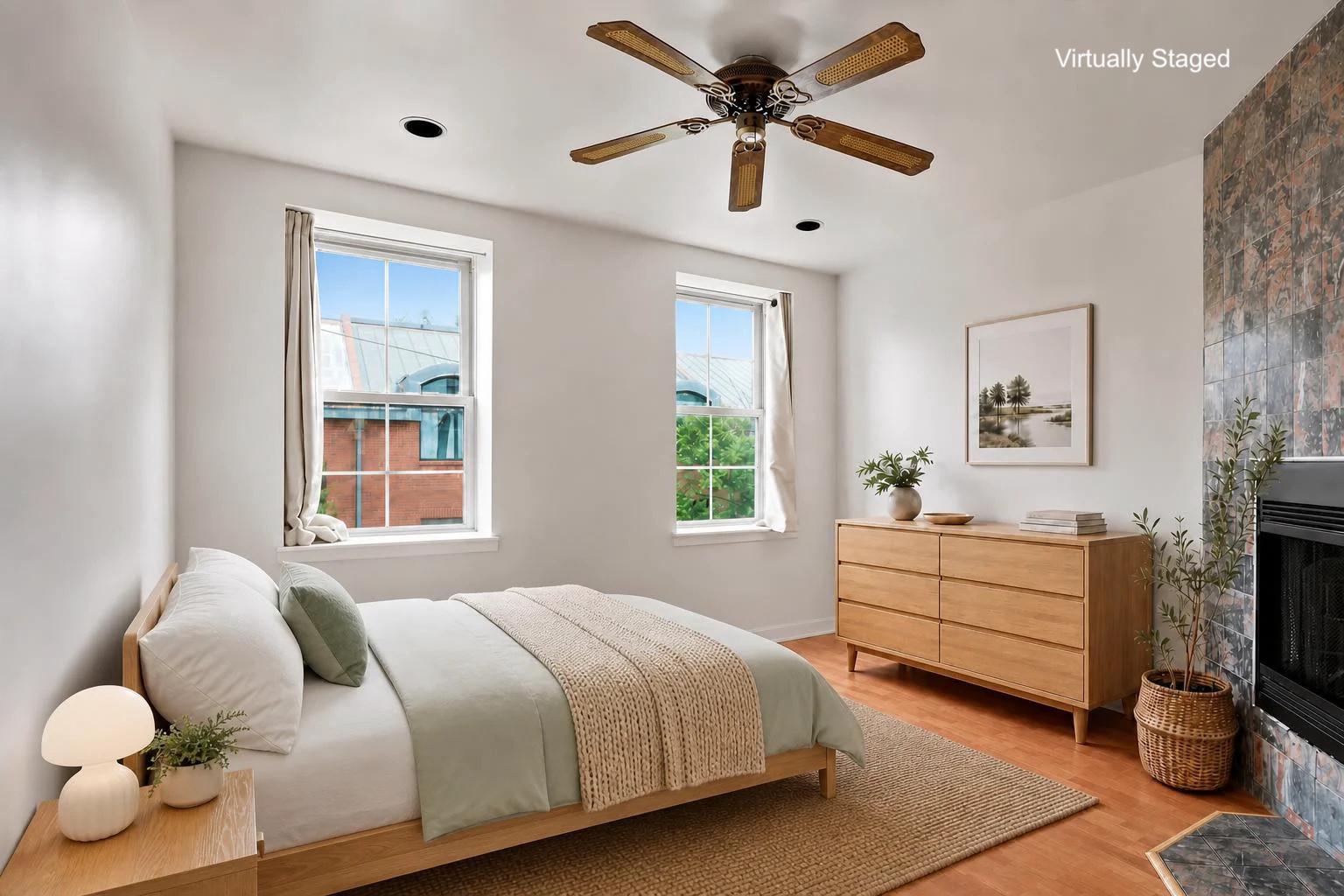 QUEEN VILLAGE - Residential