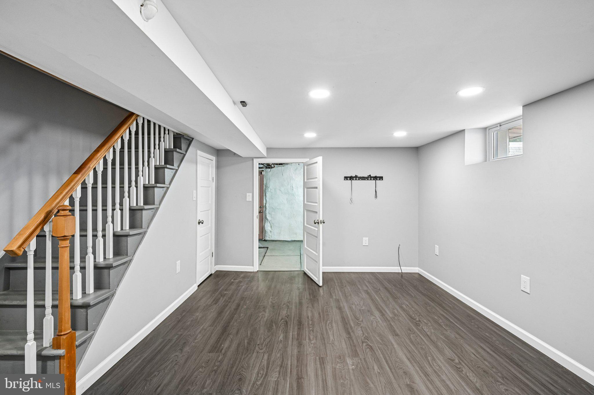BROOKLINE - Residential
