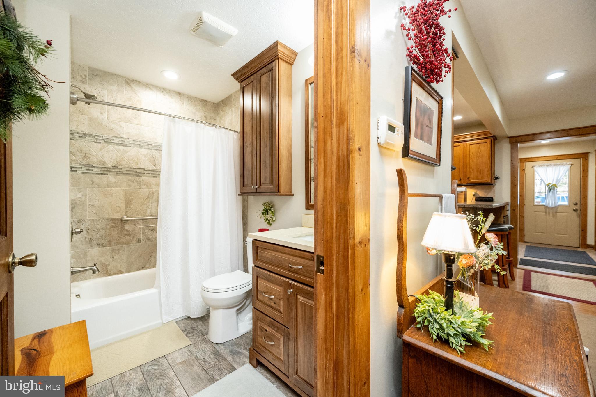 YOUGHIOUGHENY MOUNTAIN - Residential