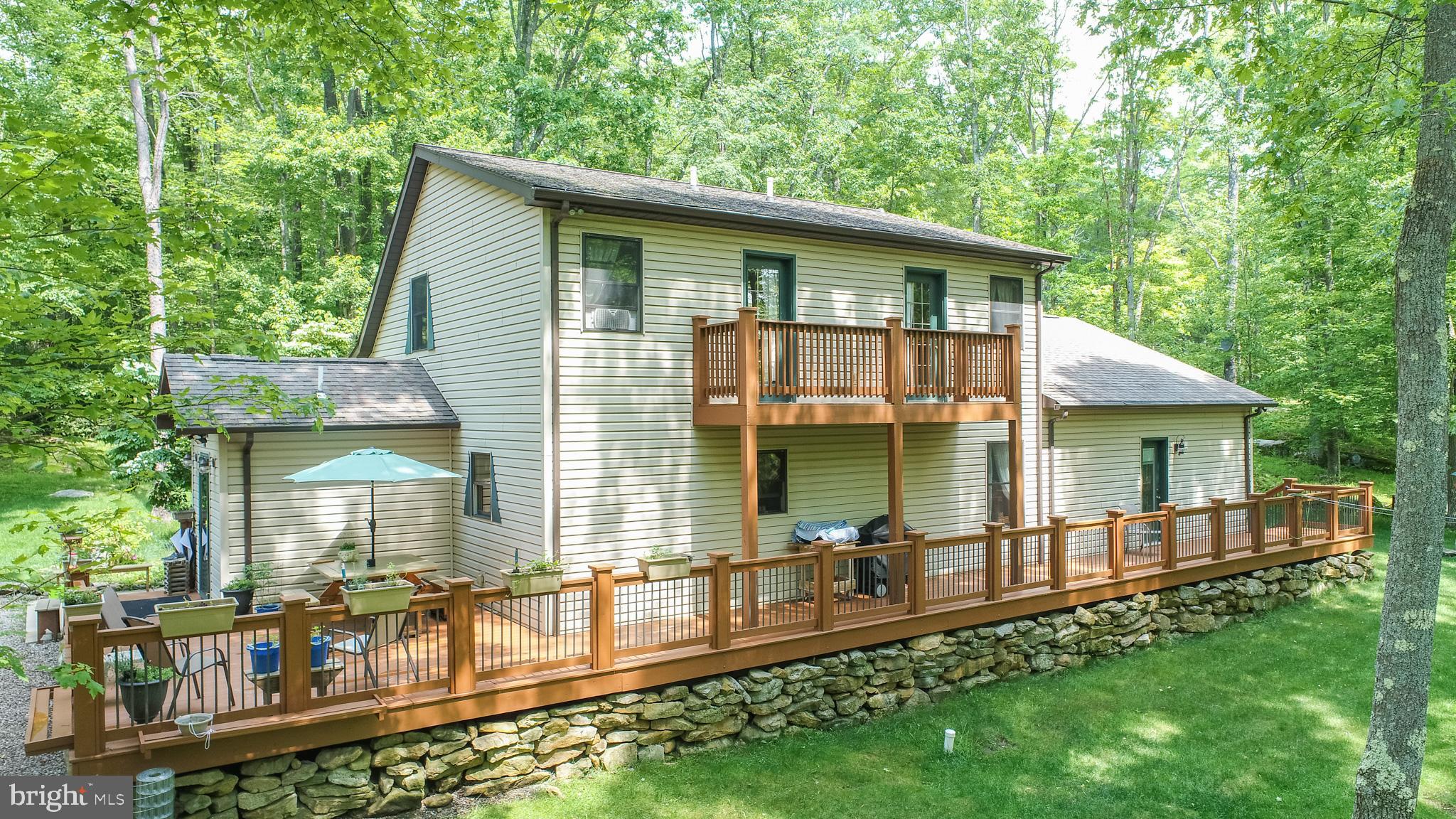 YOUGHIOUGHENY MOUNTAIN - Residential