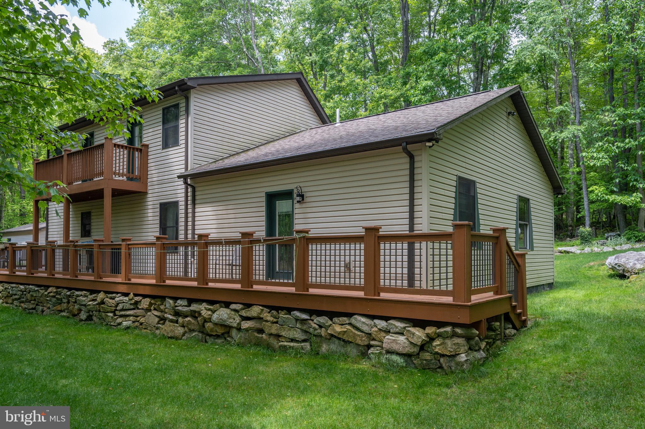 YOUGHIOUGHENY MOUNTAIN - Residential