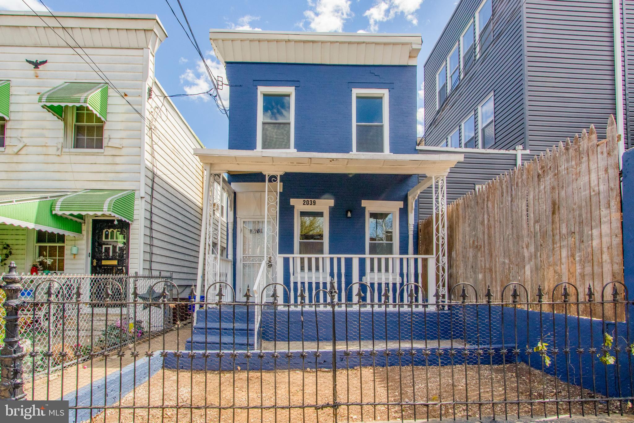 PORT RICHMOND - Residential
