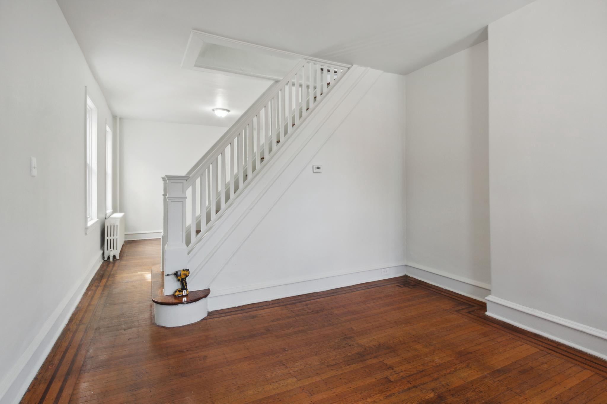 PORT RICHMOND - Residential