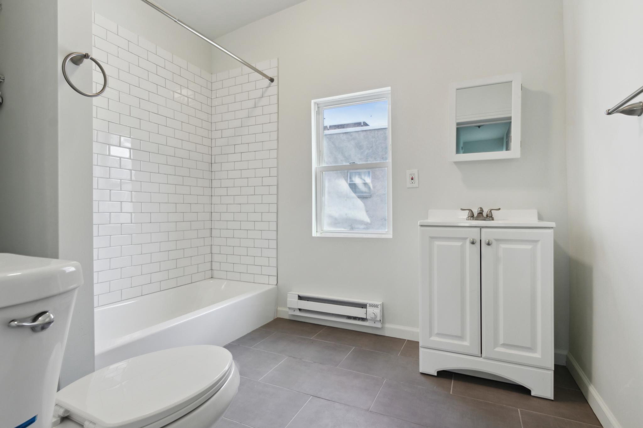 PORT RICHMOND - Residential