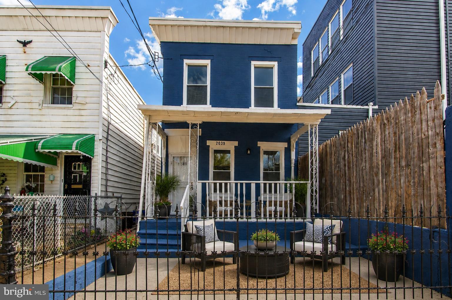 PORT RICHMOND - Residential