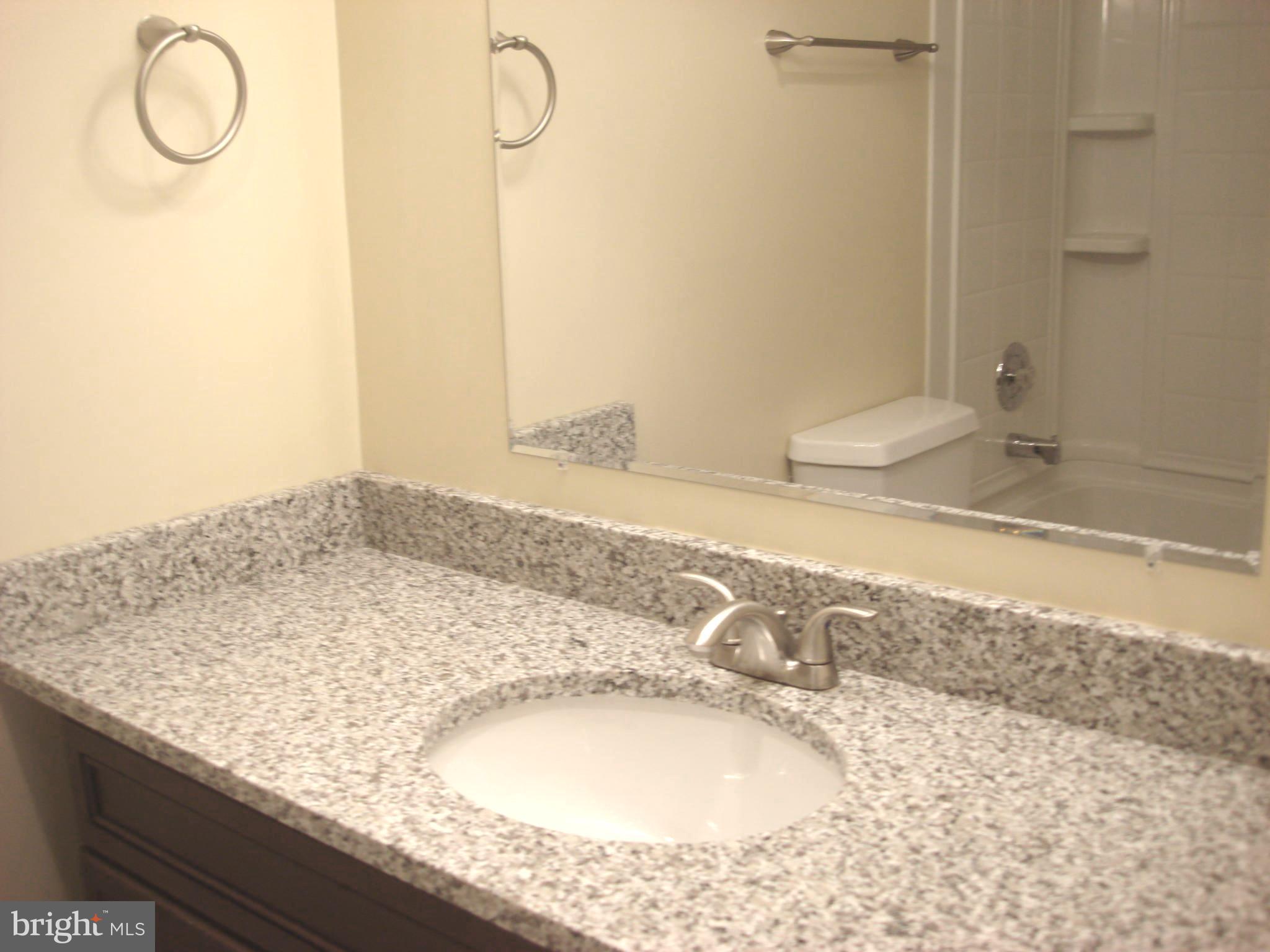 ROTONDA - Residential Lease