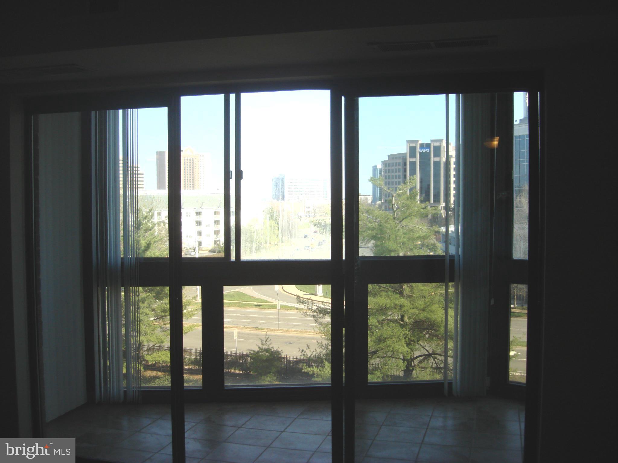 ROTONDA - Residential Lease