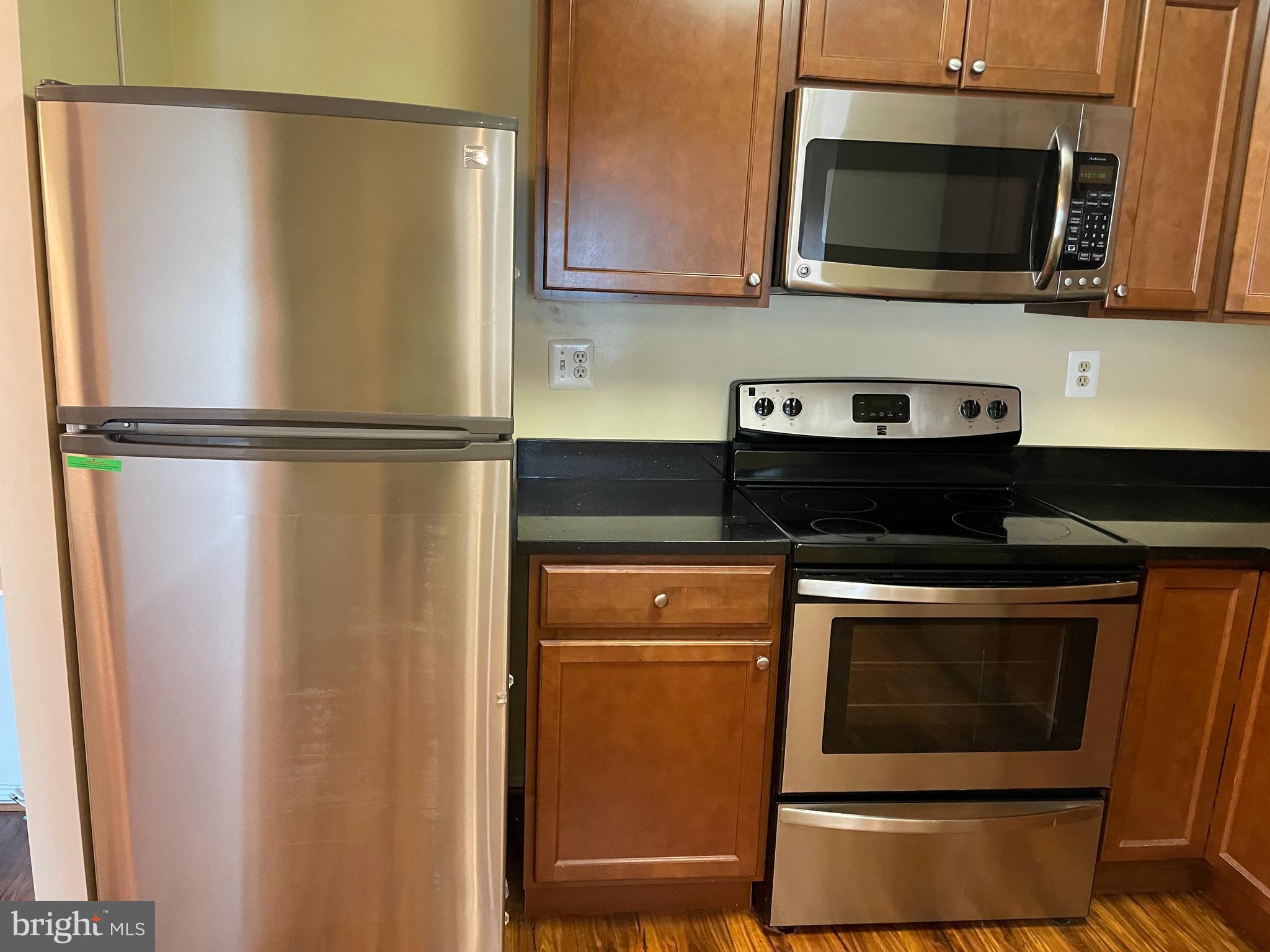 ROTONDA - Residential Lease