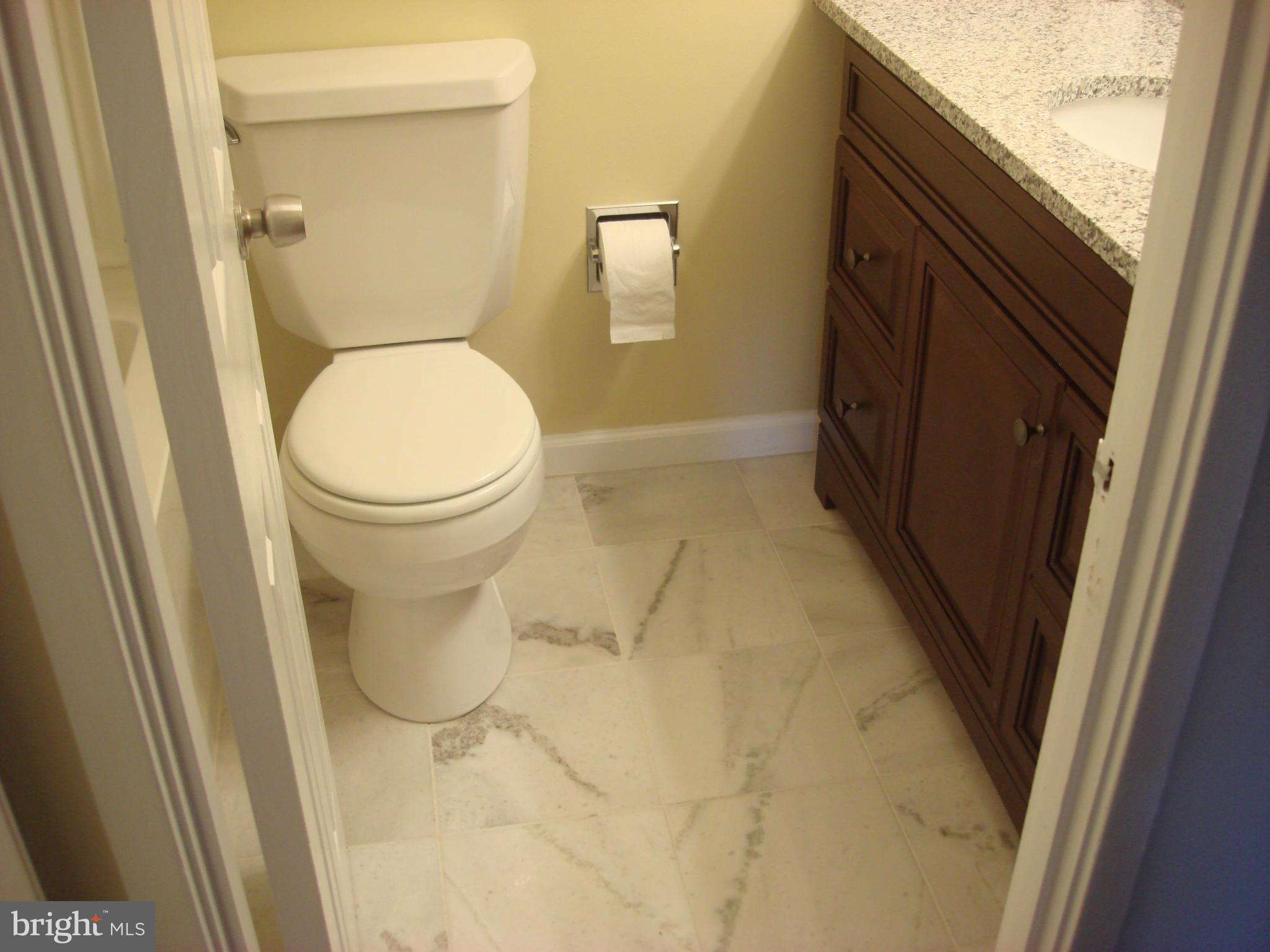 ROTONDA - Residential Lease