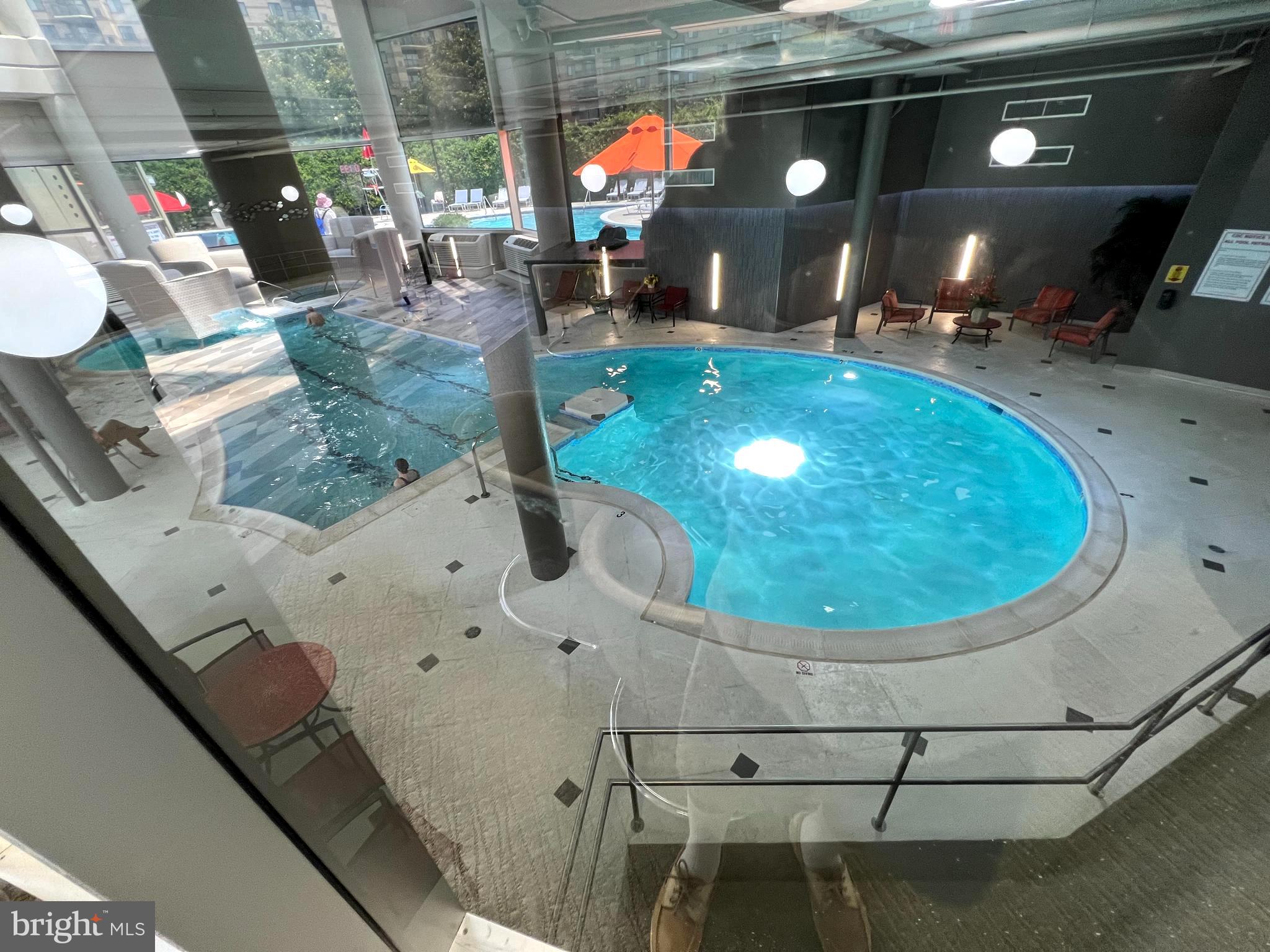 ROTONDA - Residential Lease
