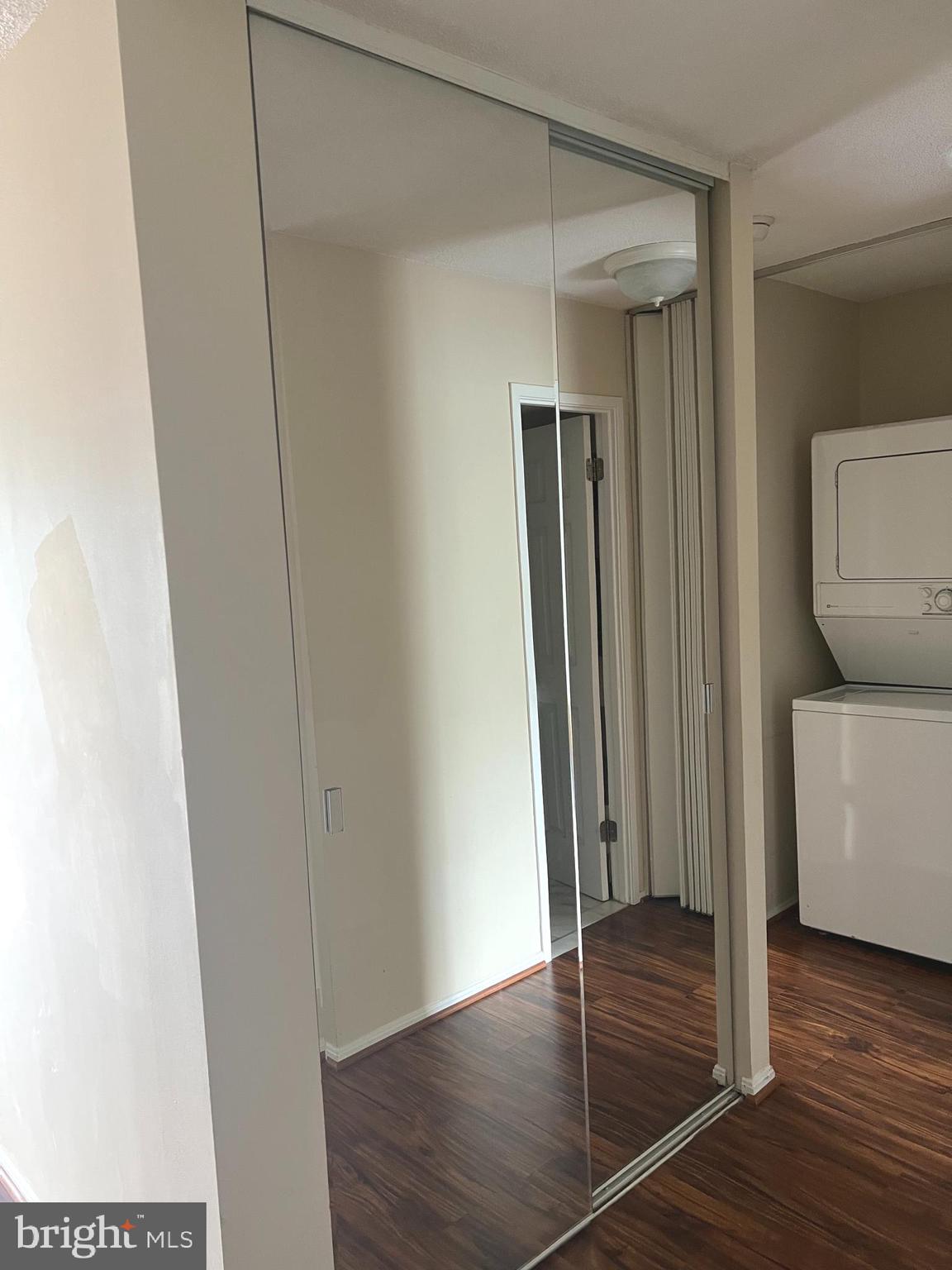 ROTONDA - Residential Lease