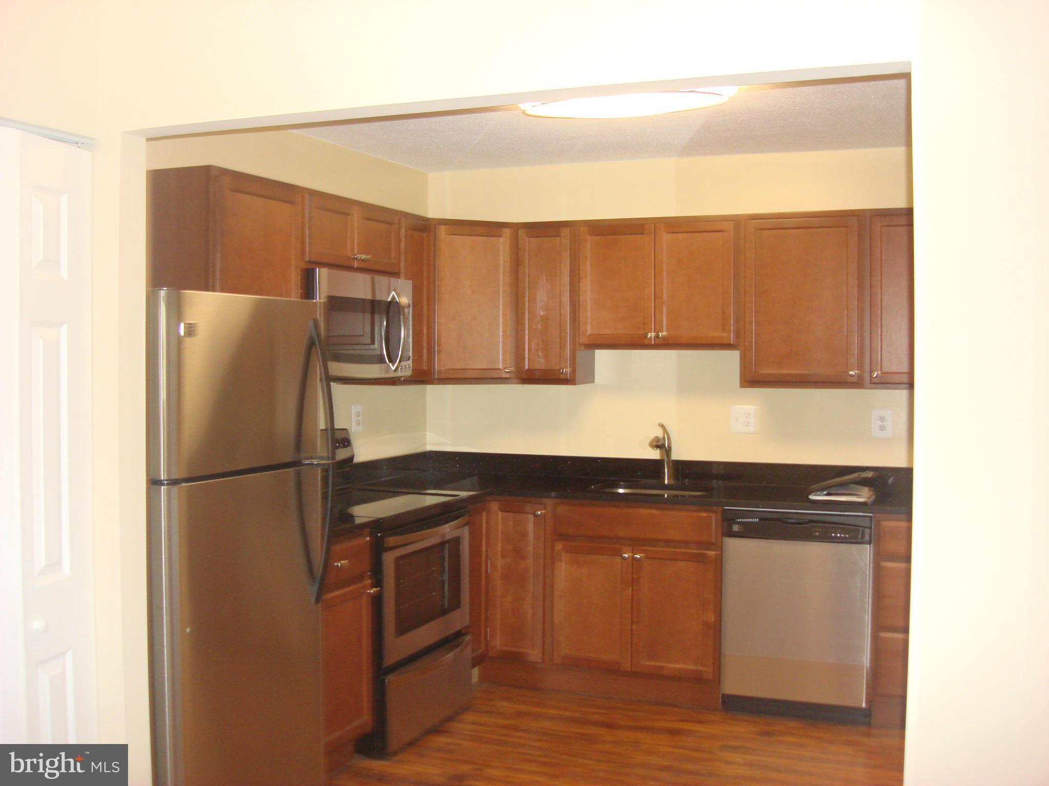 ROTONDA - Residential Lease