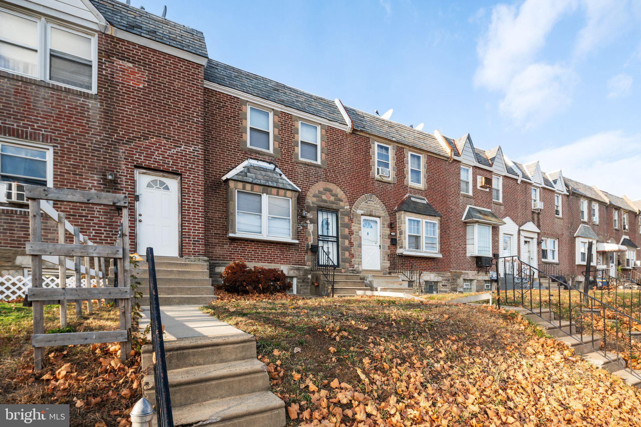 LAWNDALE - Residential